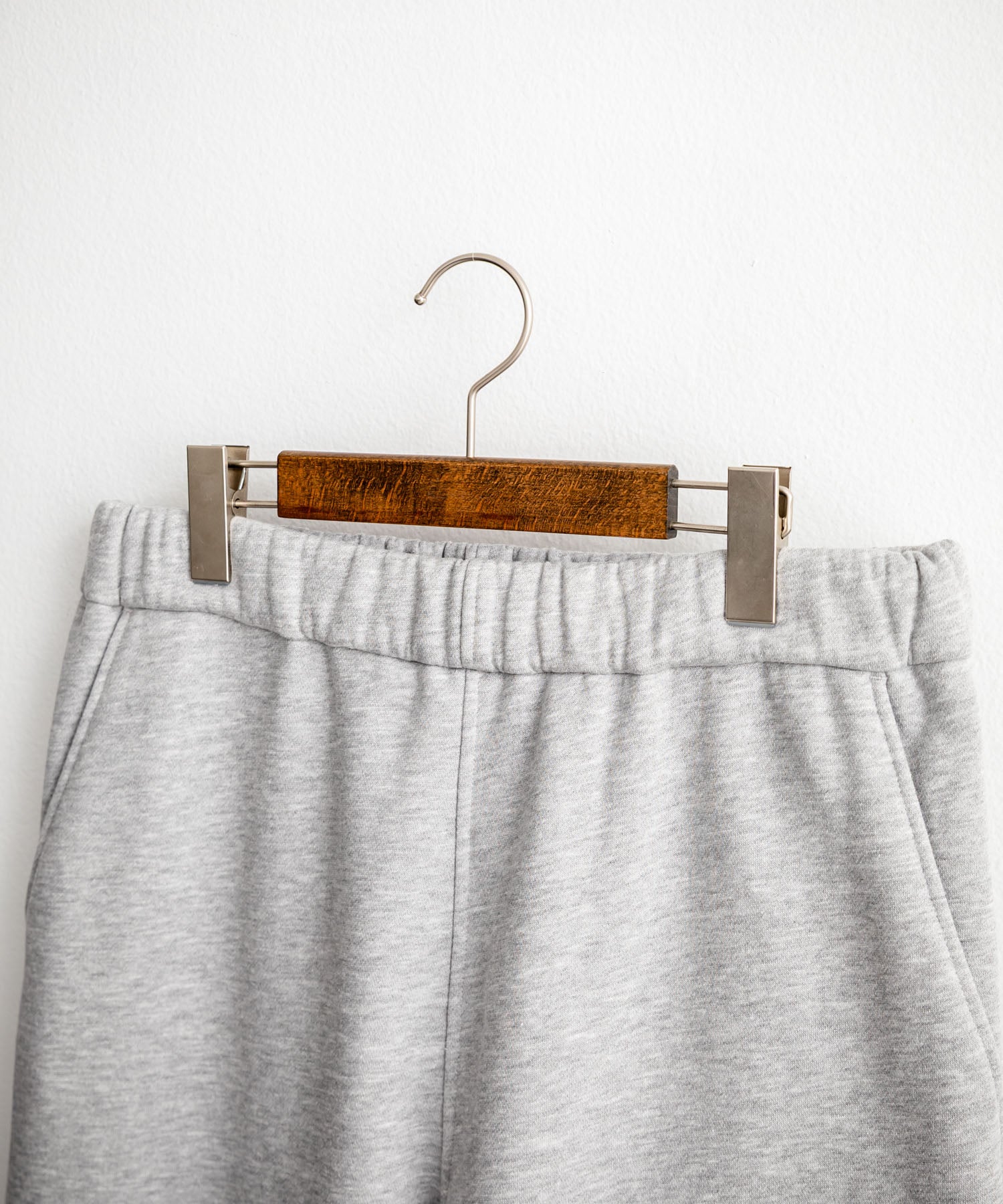 UMBRO 別注コラボ裏起毛ワンポイントロゴ刺繍イージーワイドストレート