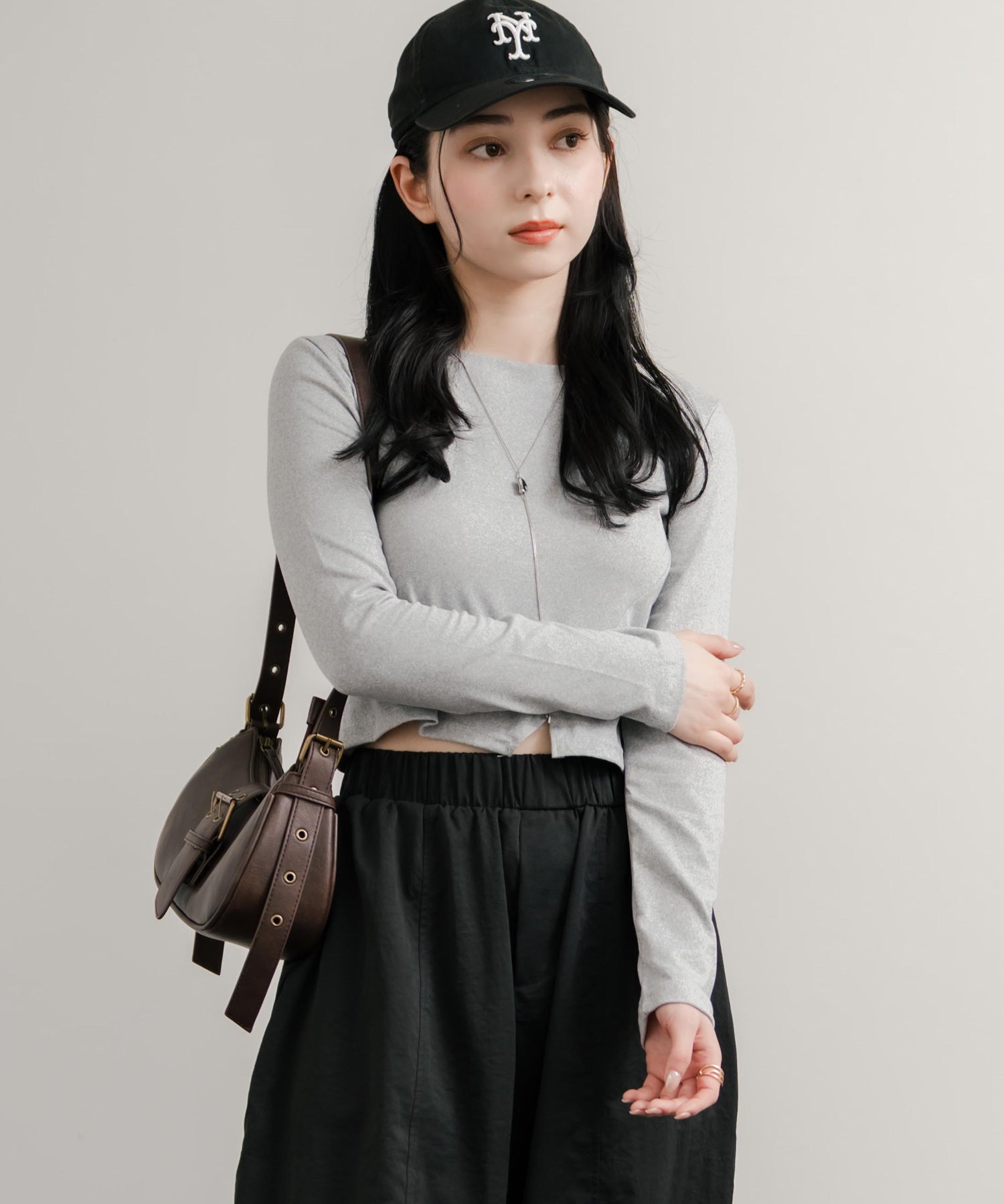 へそ出しショート丈 クロップド丈 切り替えロングTシャツ 14952