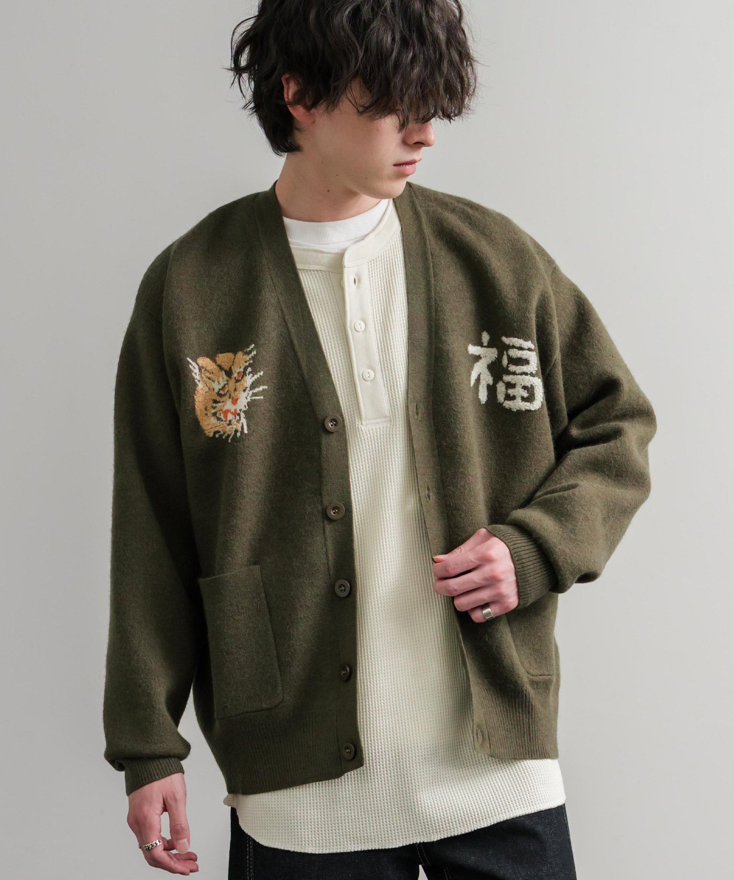 KRIFF MAYER クリフメイヤー もちのび虎刺繍Vネックニットカーディガン 2523100 14964