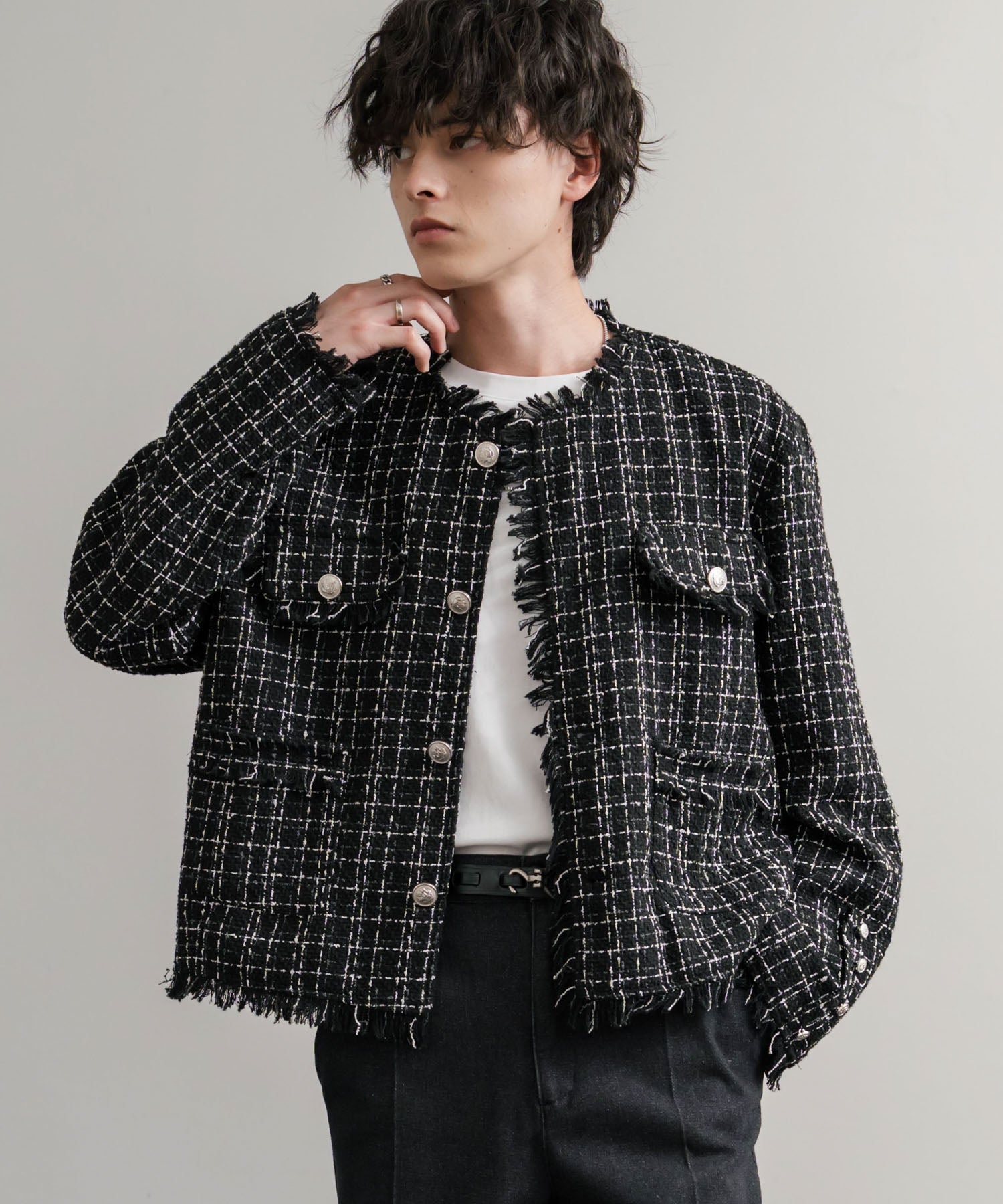 ツイードカットオフフリンジシルバーボタンショート丈ノーカラー