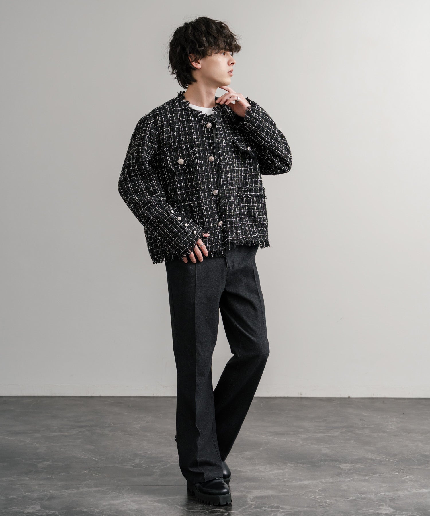 ツイードカットオフフリンジシルバーボタンショート丈ノーカラー