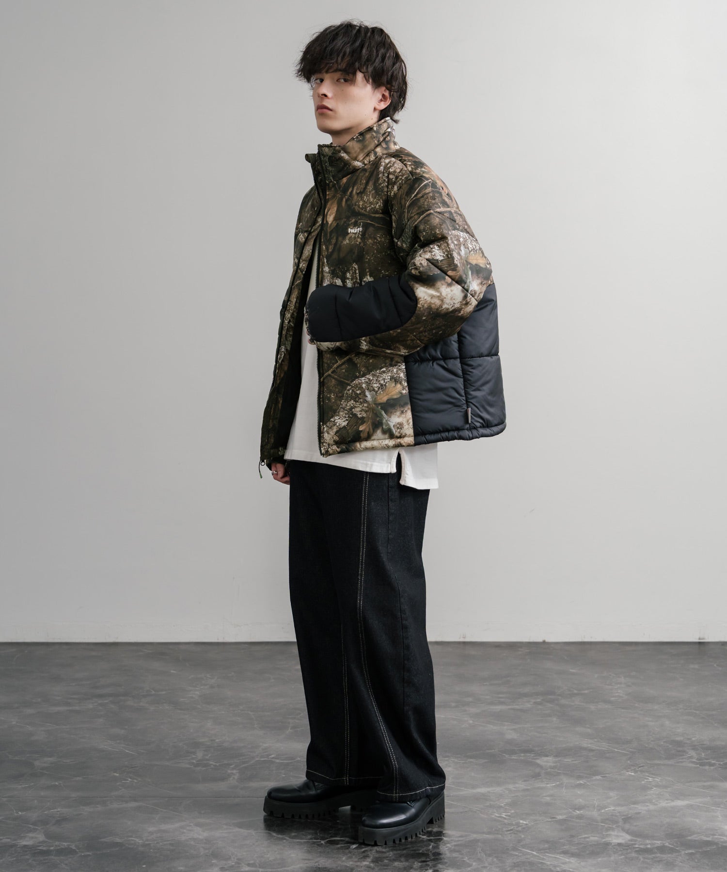 HUF ハフ SEQUOIA PUFFER JACKET REALTREE SEQUOIA PUFFER オーバーサイズワンポイントロゴ中綿ジャケット 15056