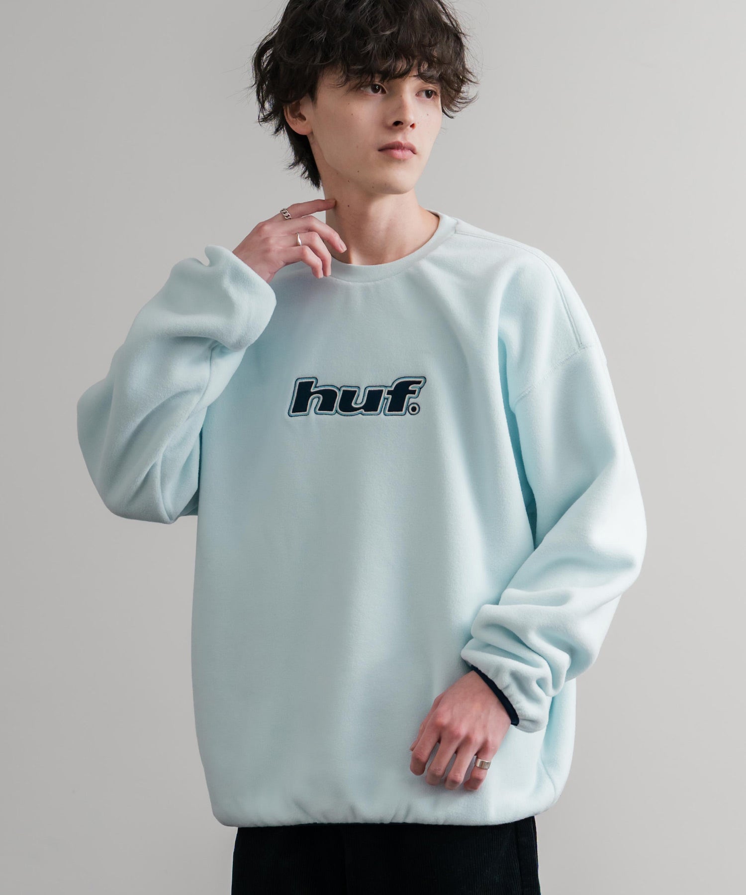 HUF ハフ H DOT POLAR FLEECE CREWNECK オーバーサイズポーラーフリースプルオーバートレーナー 15057