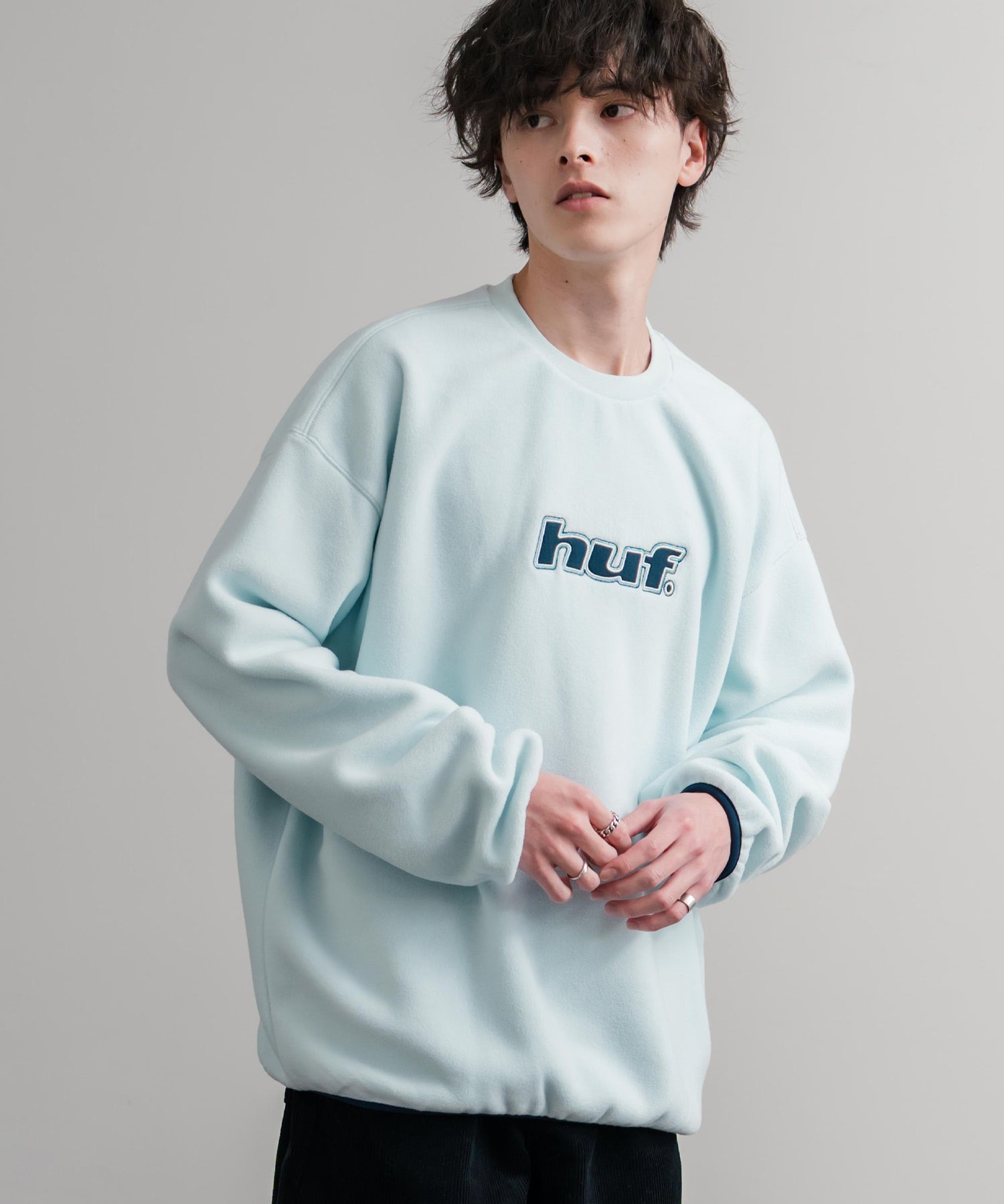 HUF ハフ H DOT POLAR FLEECE CREWNECK オーバーサイズポーラーフリースプルオーバートレーナー 15057