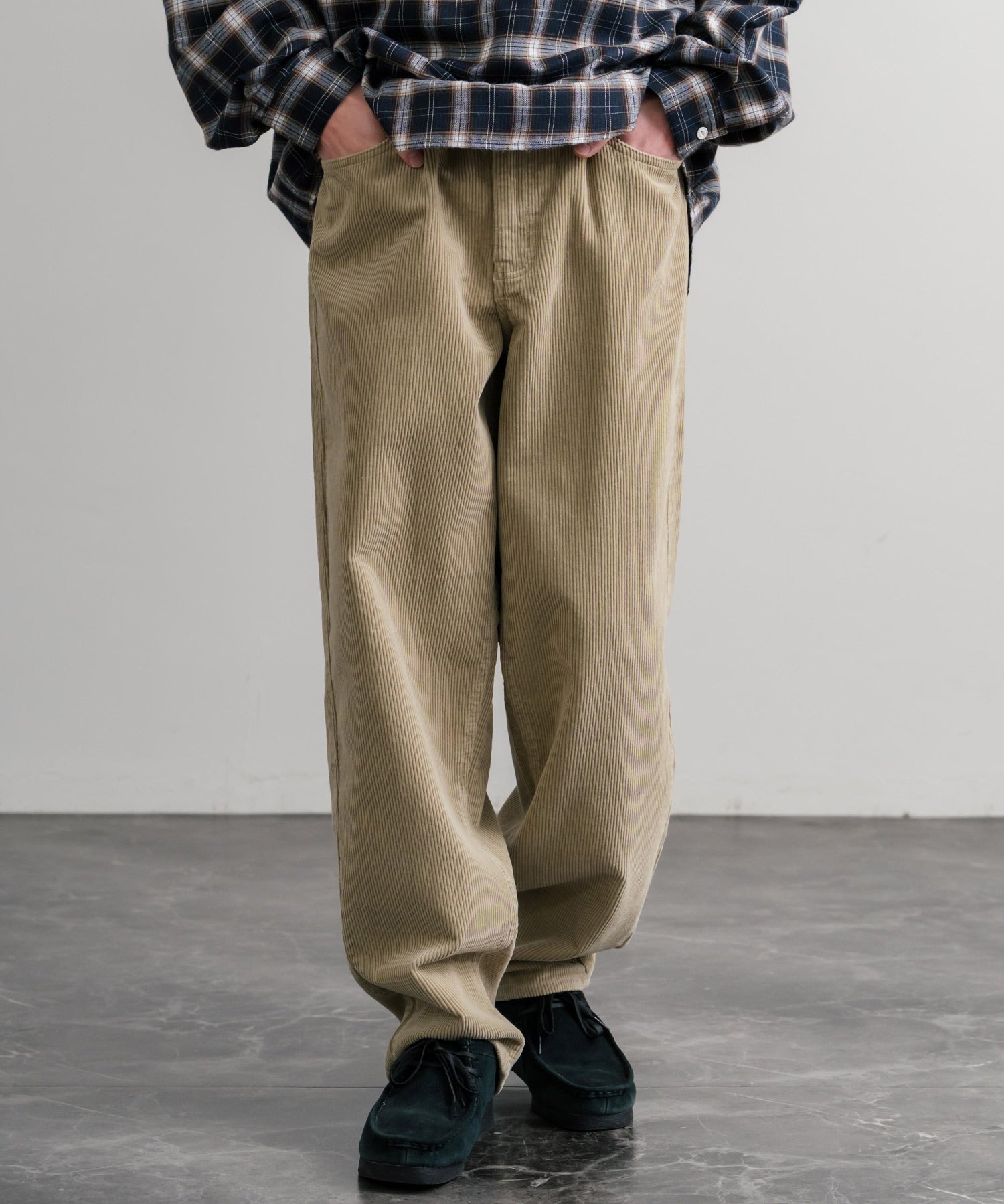 HUF ハフ CROMER CORDUROY PANT ワンポイントロゴ刺繍入りコーデュロイテーパードワイドパンツ 15060