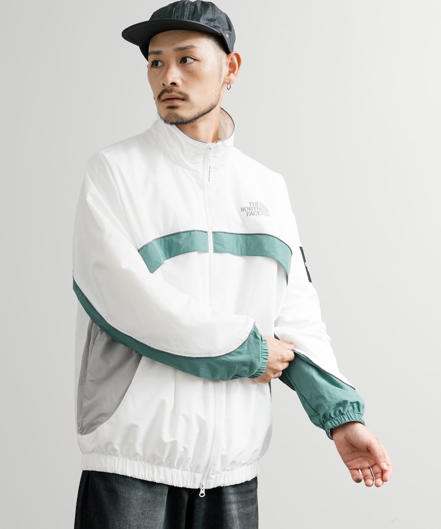 日本未展開モデル THE NORTH FACE ザ・ノースフェイス WHITE LABEL ホワイトレーベル KICKFLEX JACKET 配色切替パイピングロゴ刺繍ナイロンジャケット 15063
