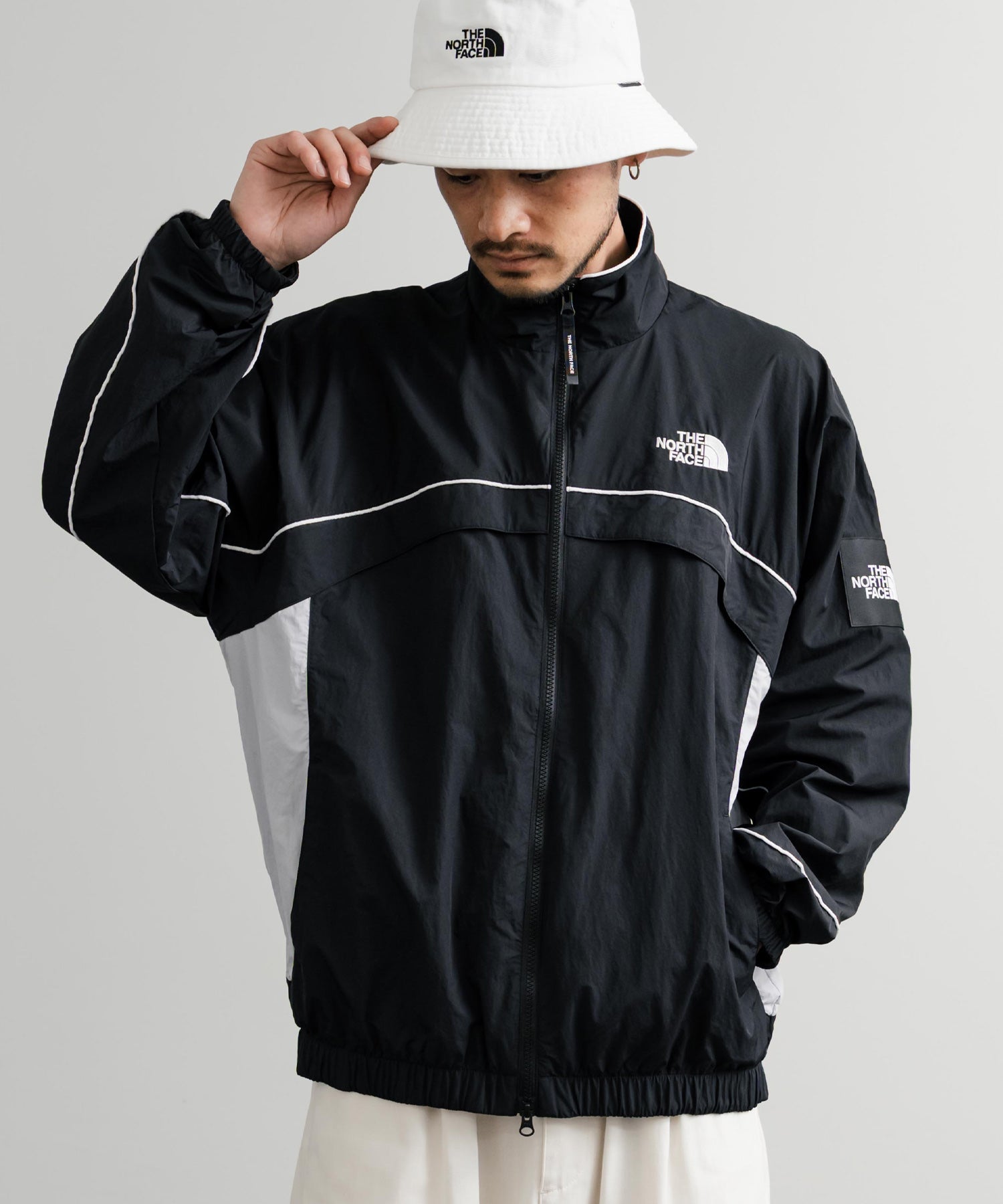15063_blk_1.jpg