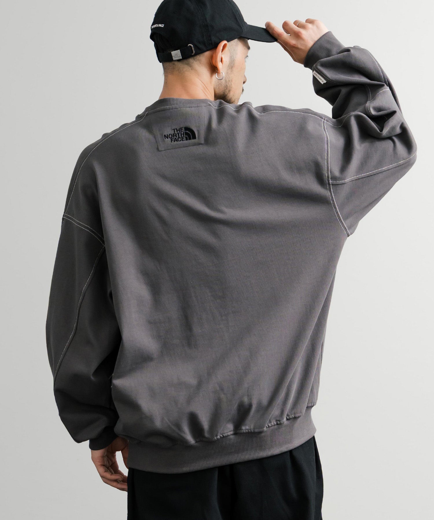 日本未展開モデル THE NORTH FACE ザ・ノースフェイス WHITE LABEL ホワイトレーベル MINI BOX STITCH SWEATSHIRTS オーバーサイズミニボックスロゴ刺繍ステッチスウェット 15064