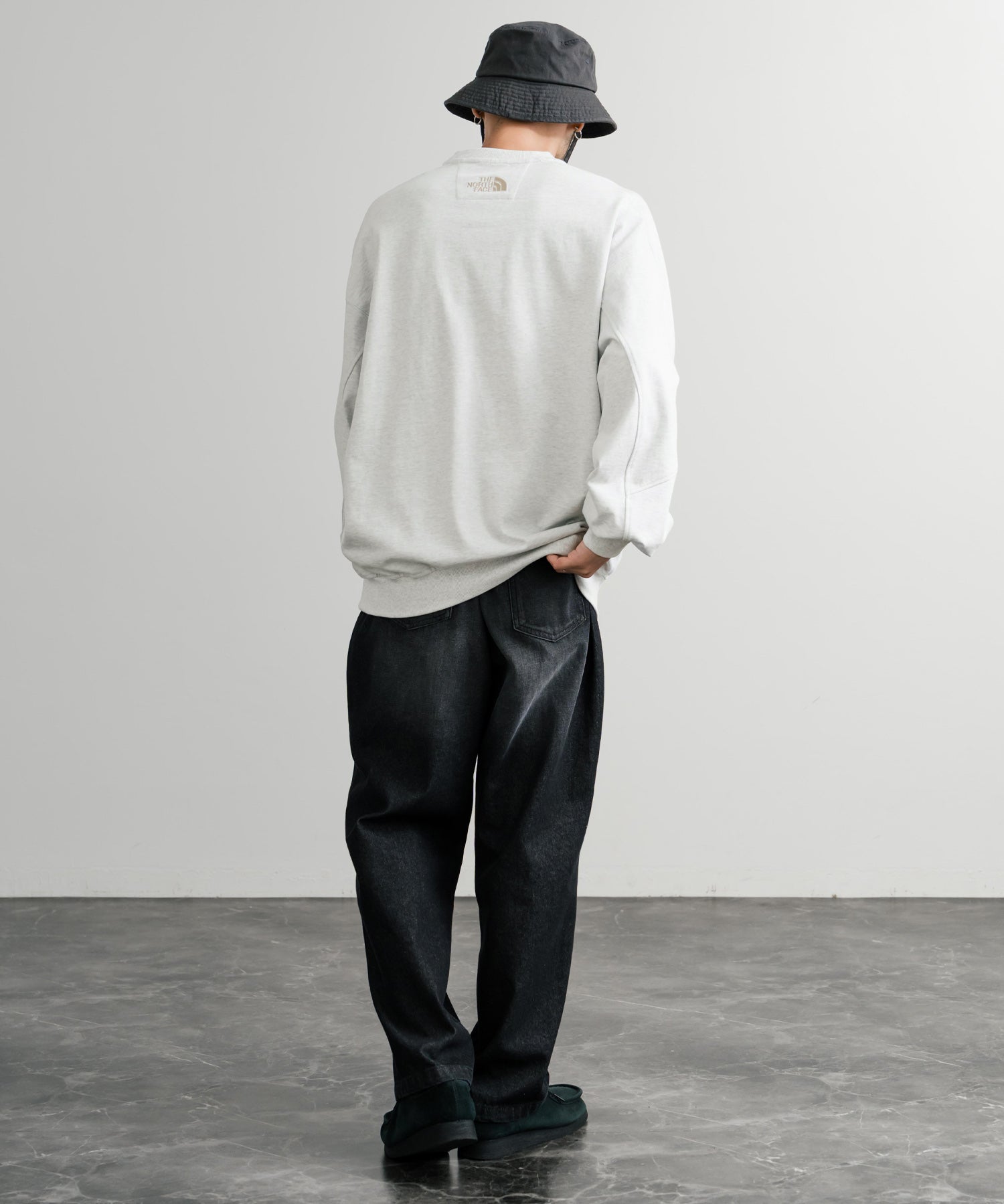 日本未展開モデル THE NORTH FACE ザ・ノースフェイス WHITE LABEL ホワイトレーベル MINI BOX STITCH SWEATSHIRTS オーバーサイズミニボックスロゴ刺繍ステッチスウェット 15064