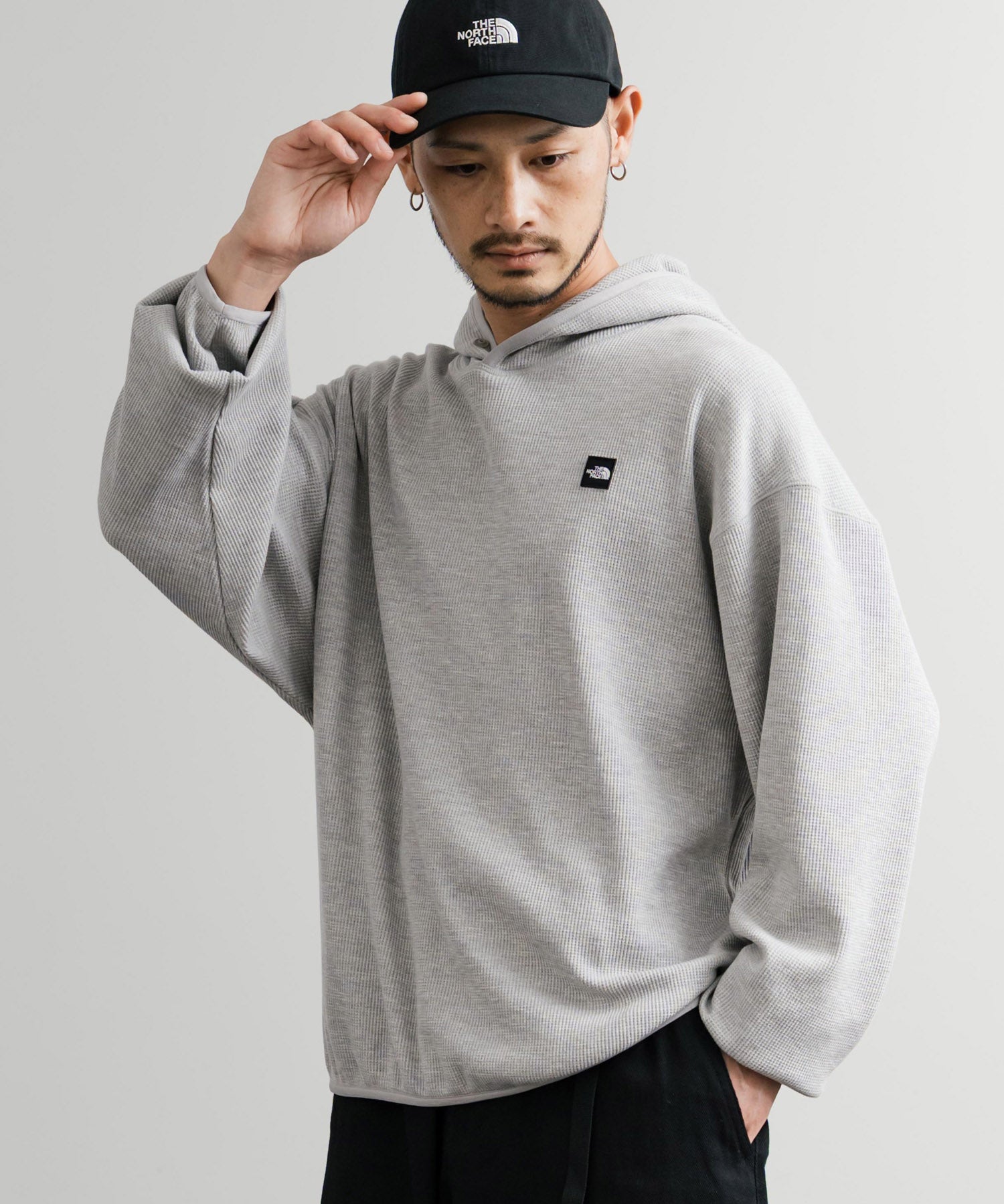 日本未展開モデル THE NORTH FACE ザ・ノースフェイス WHITE LABEL ホワイトレーベル WAFFLE HOOD PULLOVER オーバーサイズワッフルミニボックスロゴ刺繍パーカー 15065