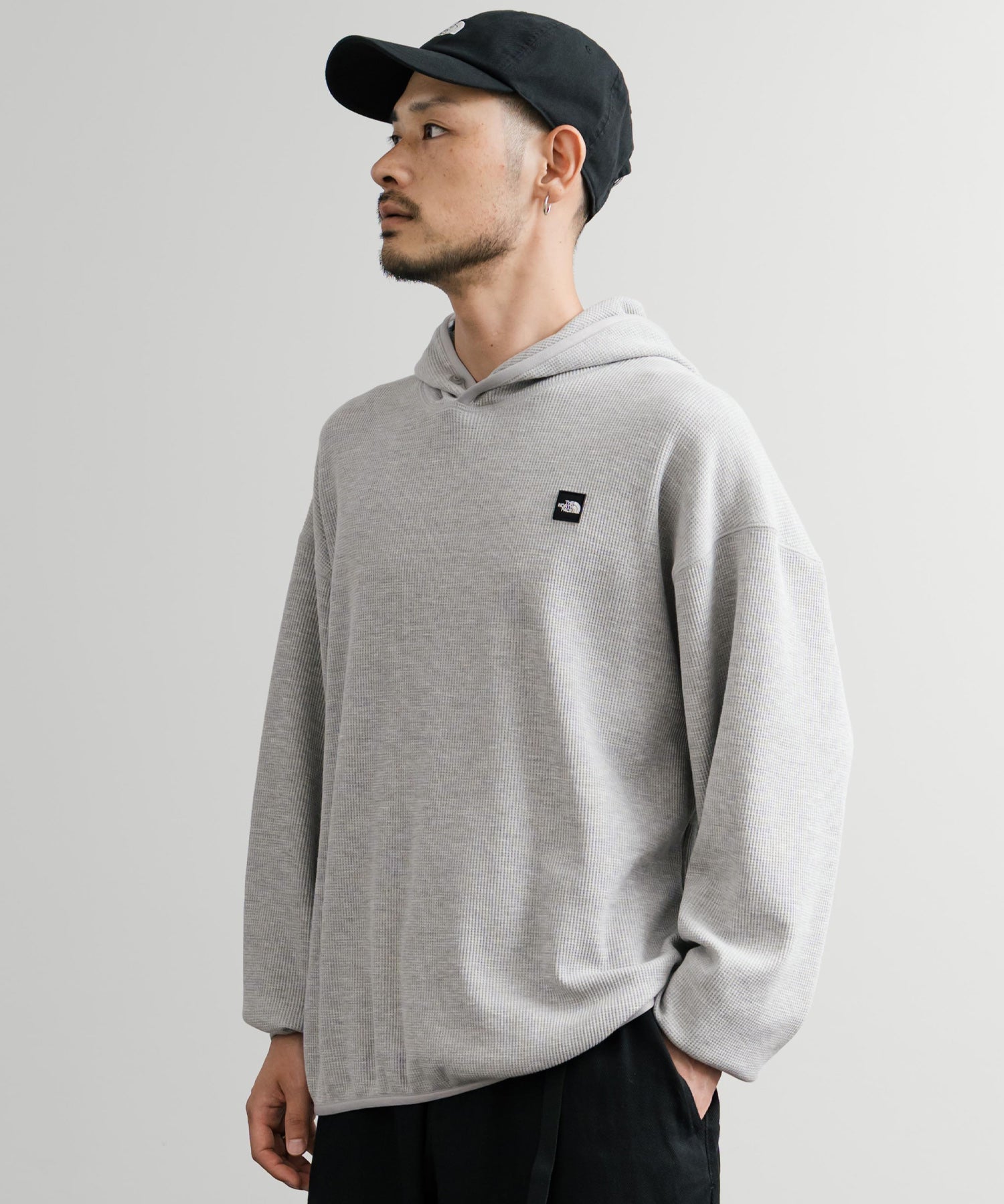 日本未展開モデル THE NORTH FACE ザ・ノースフェイス WHITE LABEL ホワイトレーベル WAFFLE HOOD PULLOVER オーバーサイズワッフルミニボックスロゴ刺繍パーカー 15065
