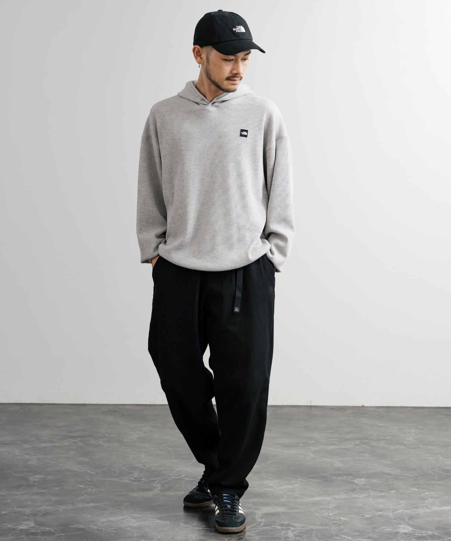 日本未展開モデル THE NORTH FACE ザ・ノースフェイス WHITE LABEL ホワイトレーベル WAFFLE HOOD PULLOVER オーバーサイズワッフルミニボックスロゴ刺繍パーカー 15065