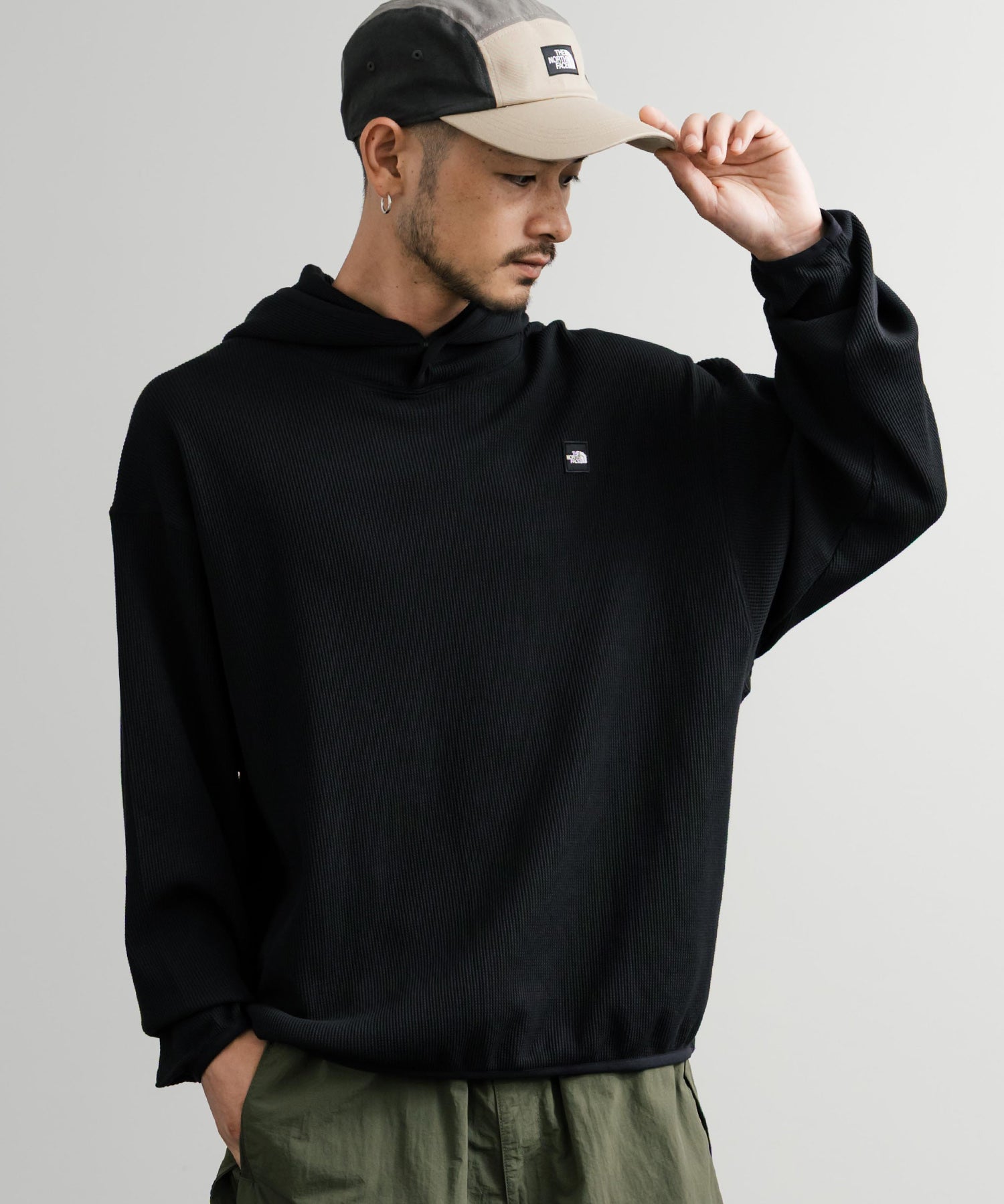 日本未展開モデル THE NORTH FACE ザ・ノースフェイス WHITE LABEL ホワイトレーベル WAFFLE HOOD PULLOVER オーバーサイズワッフルミニボックスロゴ刺繍パーカー 15065