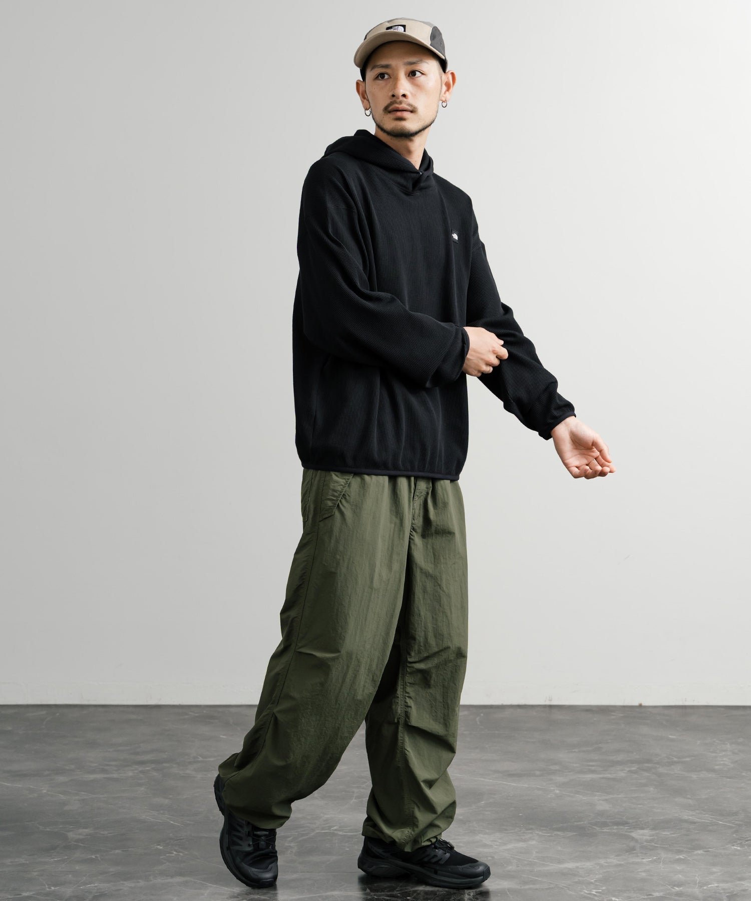 日本未展開モデル THE NORTH FACE ザ・ノースフェイス WHITE LABEL ホワイトレーベル WAFFLE HOOD PULLOVER オーバーサイズワッフルミニボックスロゴ刺繍パーカー 15065