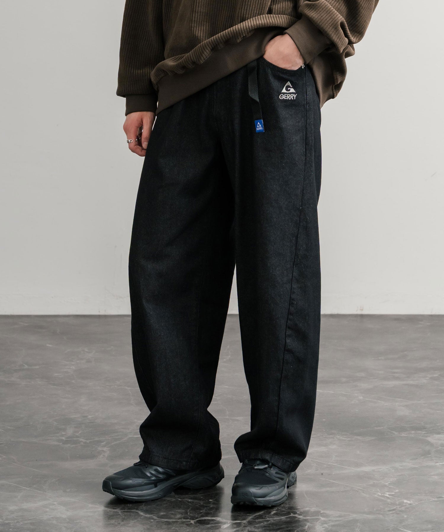 GERRY ジェリー UVカット ルーズシルエットワンポイントロゴ刺繍バレルレッグクライミングデニムパンツ 15113