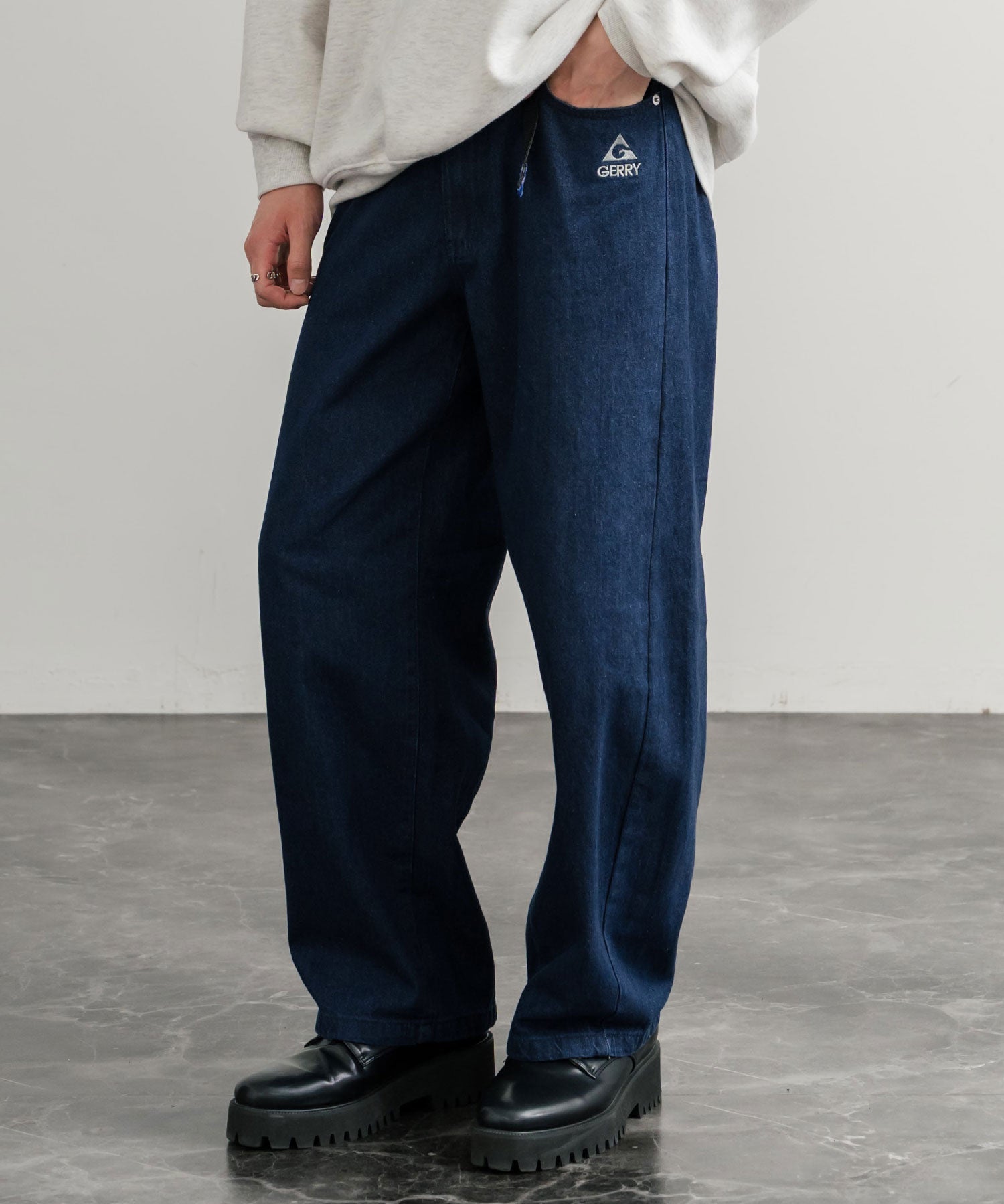 GERRY ジェリー UVカット ルーズシルエットワンポイントロゴ刺繍バレルレッグクライミングデニムパンツ 15113