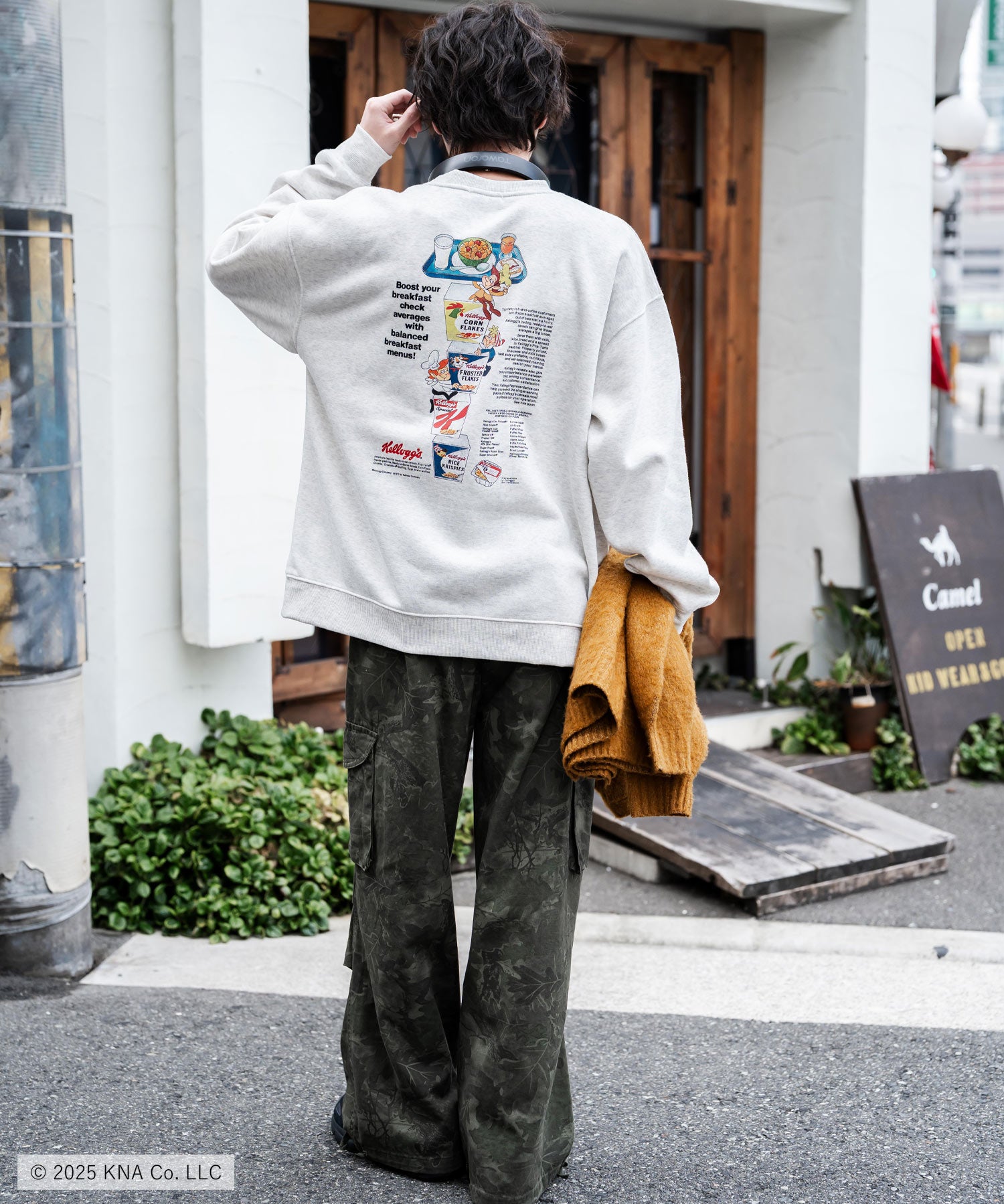 Kellogg's 別注コラボ オーバーサイズヴィンテージライクグラフィックプリント裏起毛スウェットトレーナー 15117