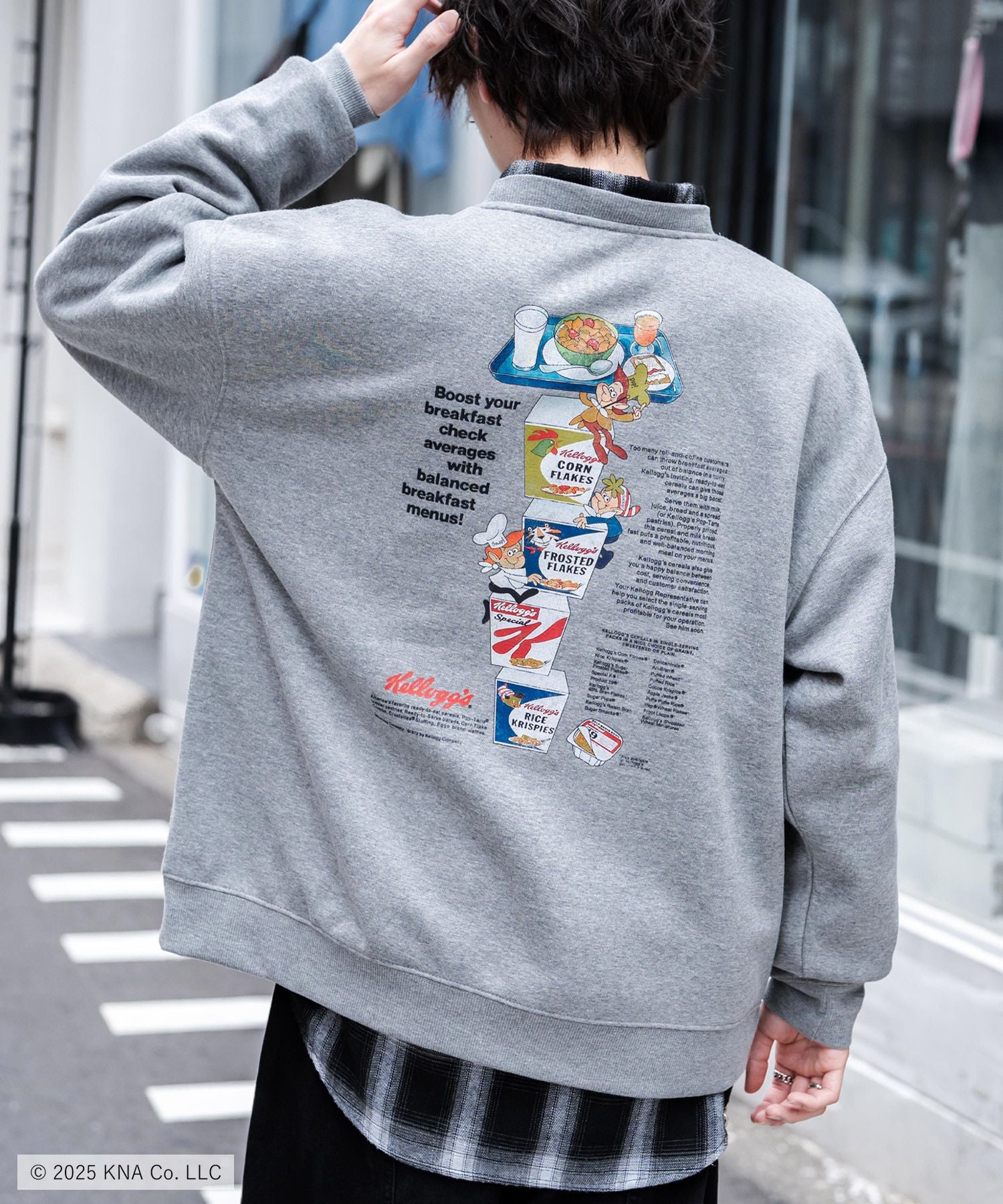 Kellogg's 別注コラボ オーバーサイズヴィンテージライクグラフィックプリント裏起毛スウェットトレーナー 15117
