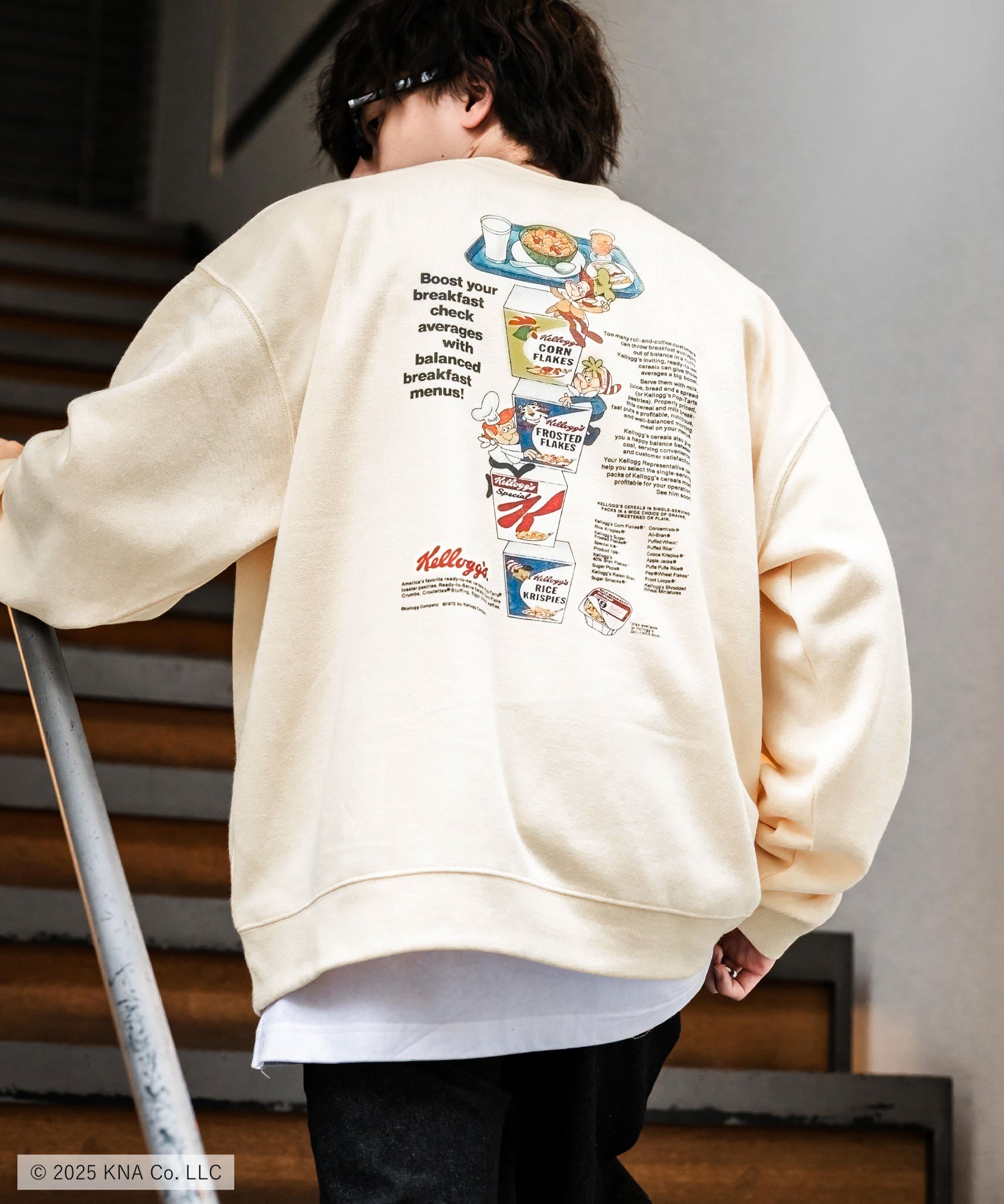 Kellogg's 別注コラボ オーバーサイズヴィンテージライクグラフィックプリント裏起毛スウェットトレーナー 15117