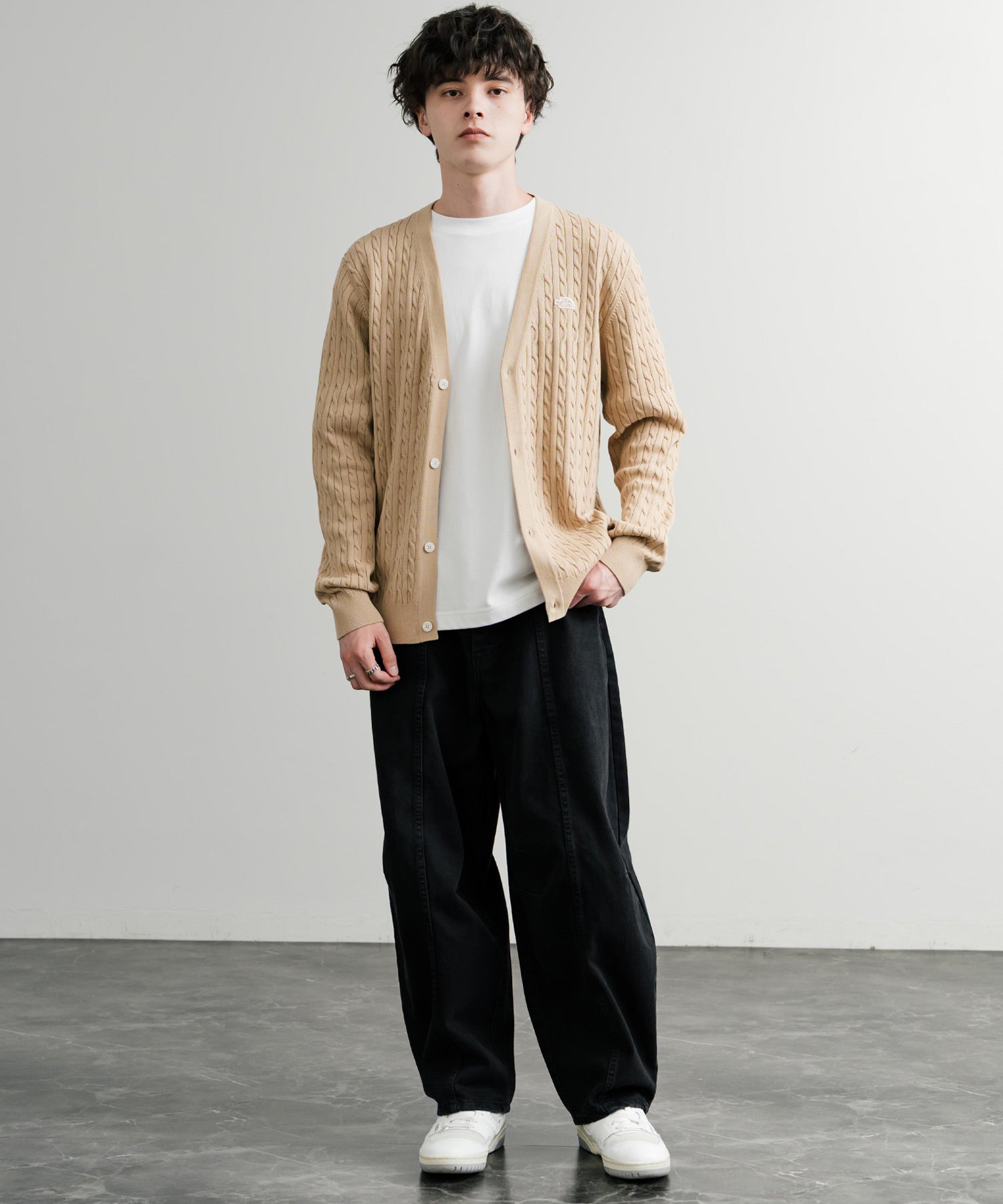 THE NORTH FACE ザ・ノースフェイス M'S HOLIDAY CARDIGAN ワンポイントロゴ刺繍Vネックニットカーディガン 15151