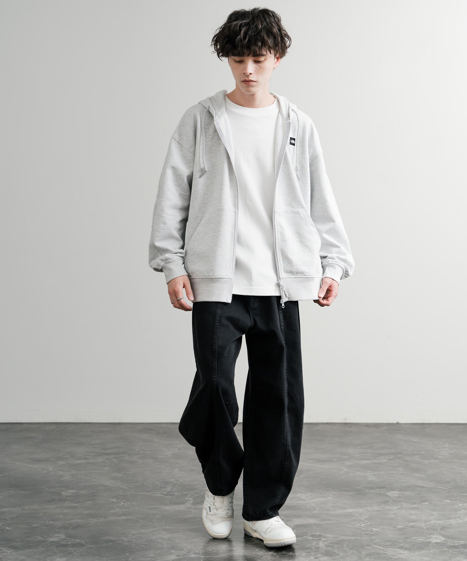 日本未展開モデル THE NORTH FACE ザ・ノースフェイス WHITE LABEL ホワイトレーベル ESSENTIAL HOOD ZIP UP エッセンシャルフードジップアップパーカー 15154
