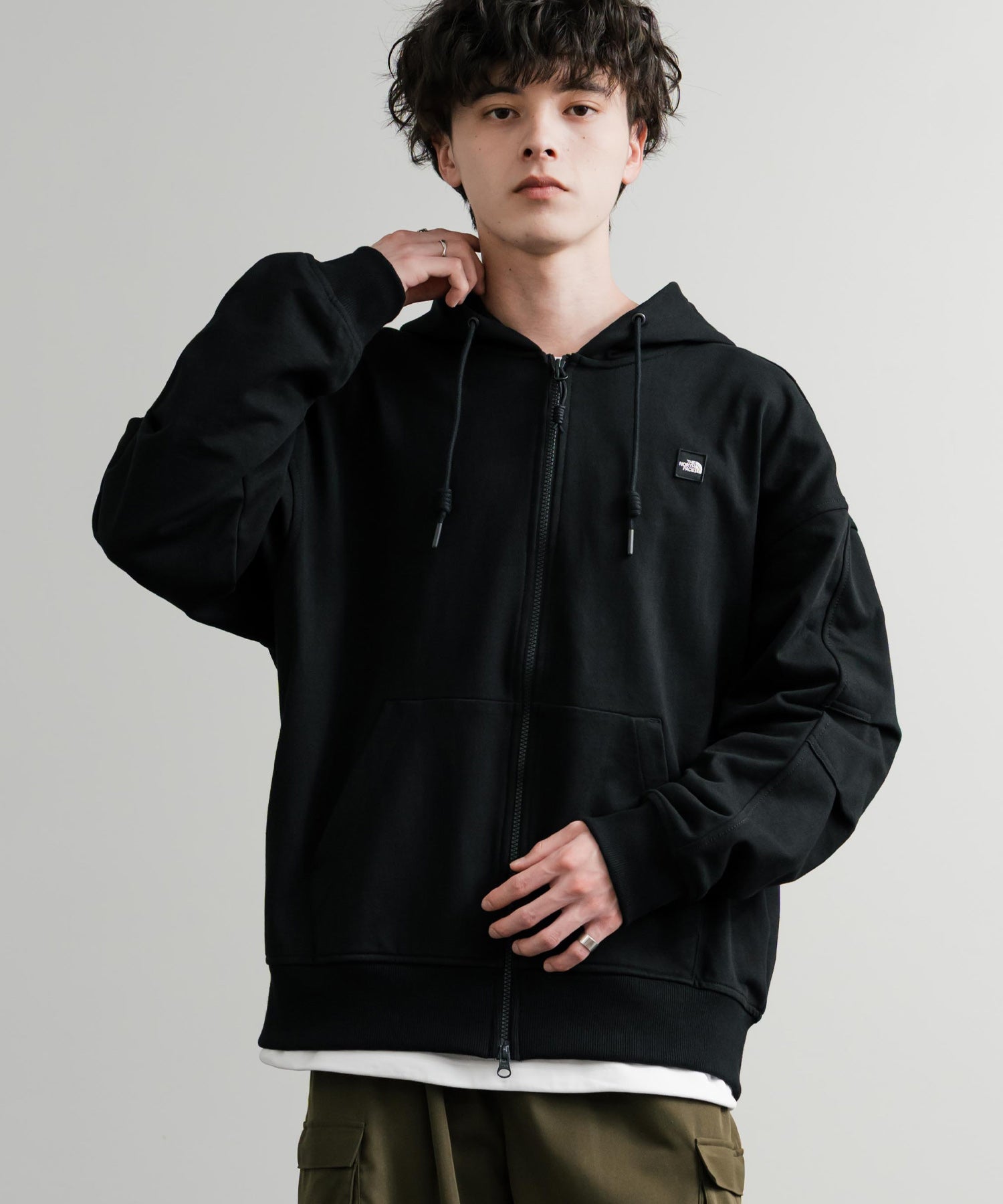 日本未展開モデル THE NORTH FACE ザ・ノースフェイス WHITE LABEL ホワイトレーベル ESSENTIAL HOOD ZIP UP エッセンシャルフードジップアップパーカー 15154