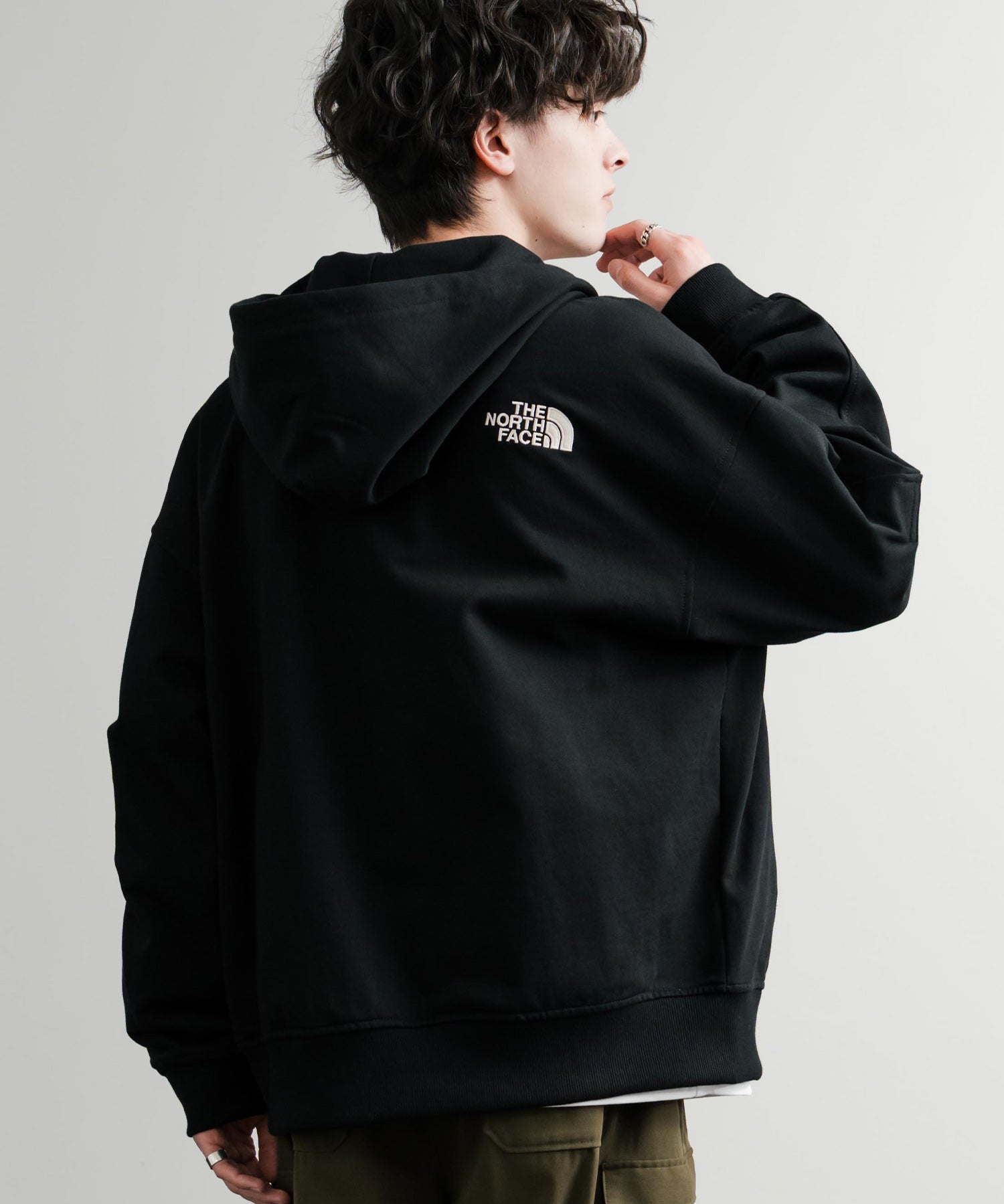 日本未展開モデル THE NORTH FACE ザ・ノースフェイス WHITE LABEL ホワイトレーベル ESSENTIAL HOOD ZIP UP エッセンシャルフードジップアップパーカー 15154