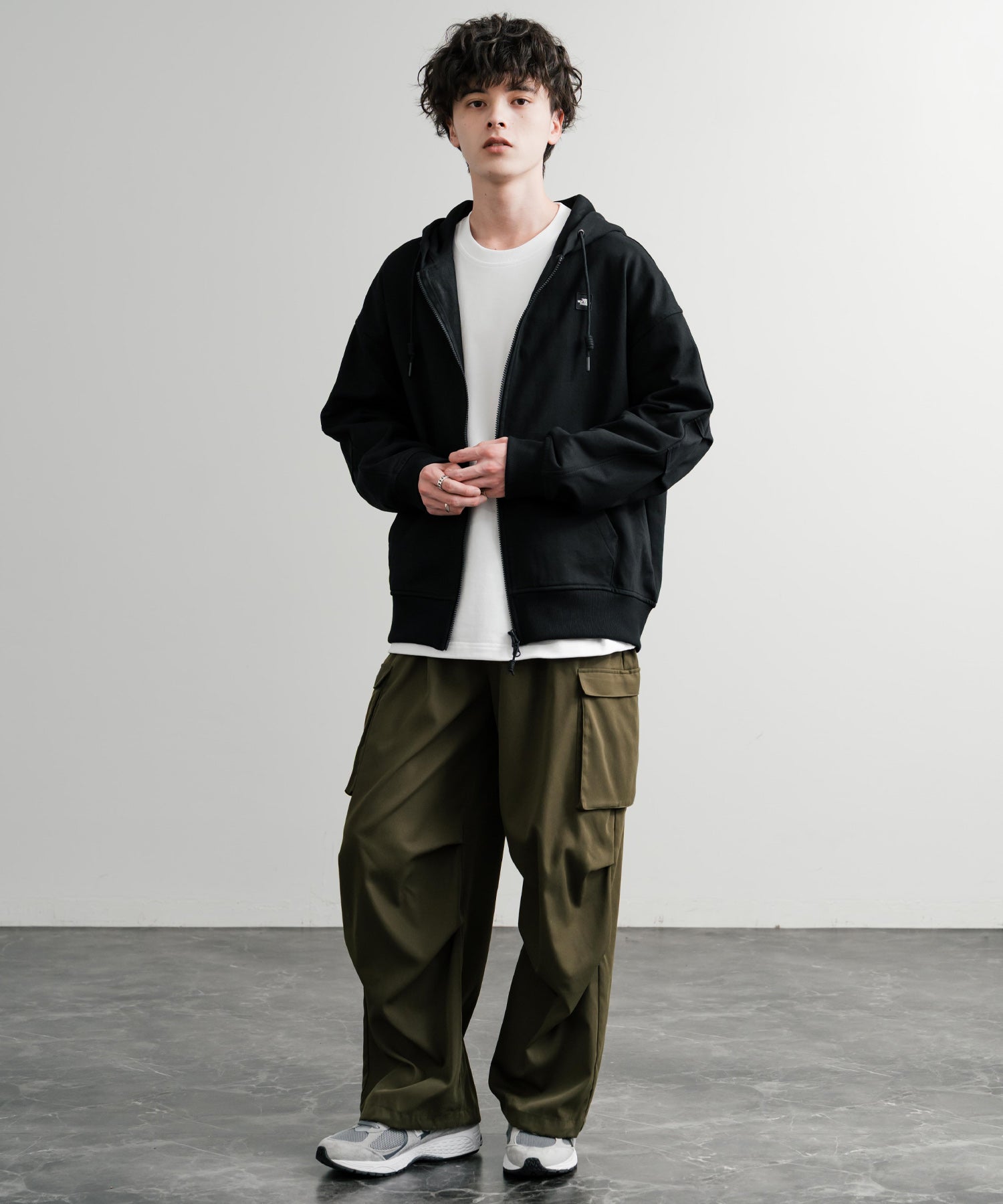 日本未展開モデル THE NORTH FACE ザ・ノースフェイス WHITE LABEL ホワイトレーベル ESSENTIAL HOOD ZIP UP エッセンシャルフードジップアップパーカー 15154