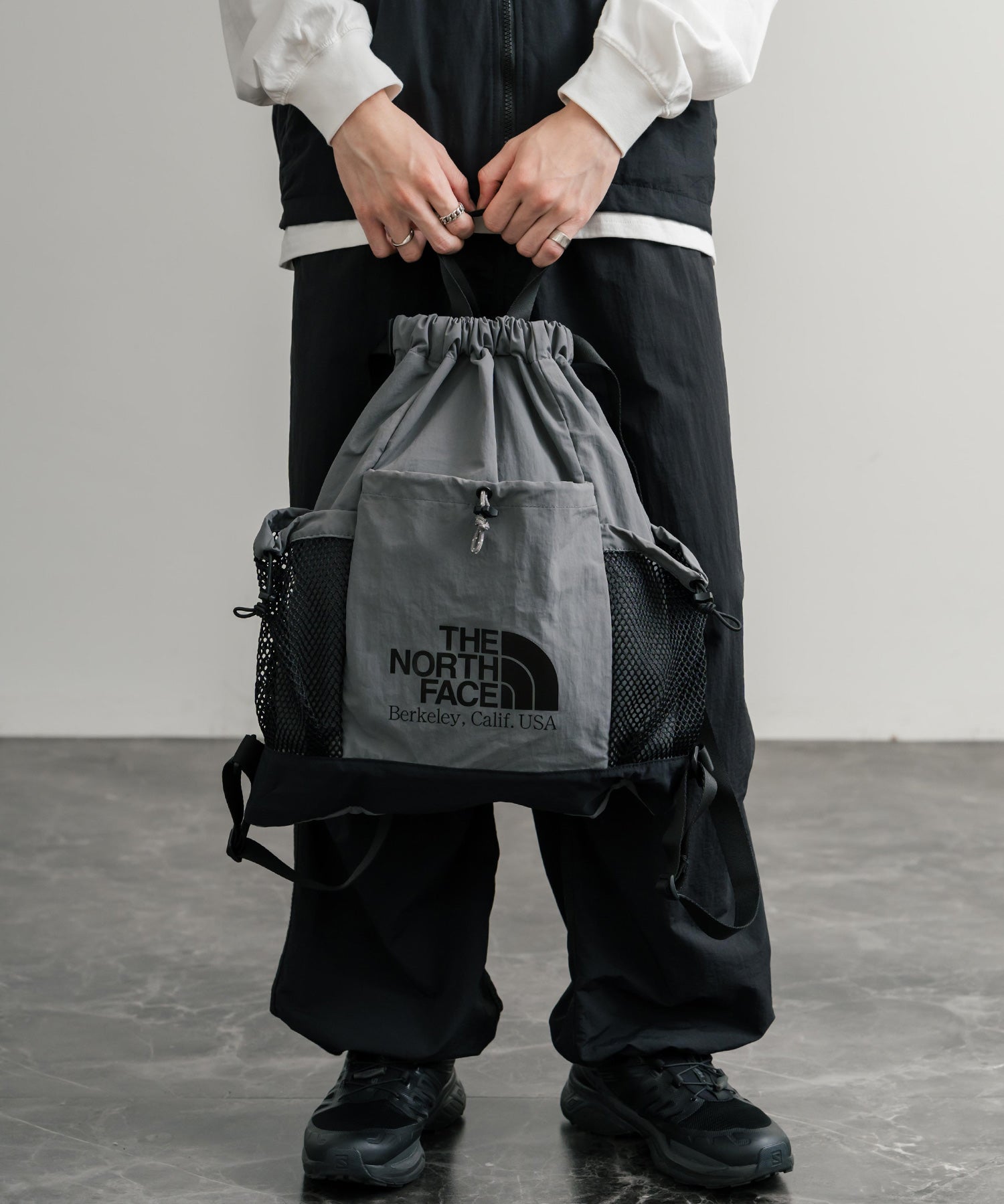 日本未展開モデル THE NORTH FACE ザ・ノースフェイス WHITE LABEL ホワイトレーベル LINDEN MESH GYM SACK ワンポイントロゴナップサック 15185