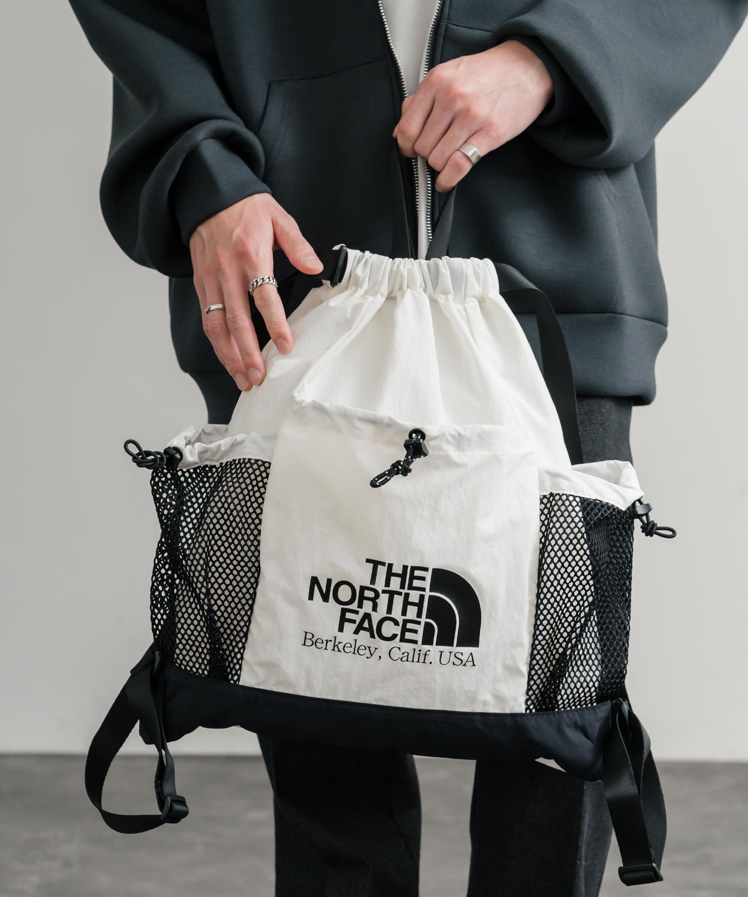 日本未展開モデル THE NORTH FACE ザ・ノースフェイス WHITE LABEL ホワイトレーベル LINDEN MESH GYM SACK ワンポイントロゴナップサック 15185