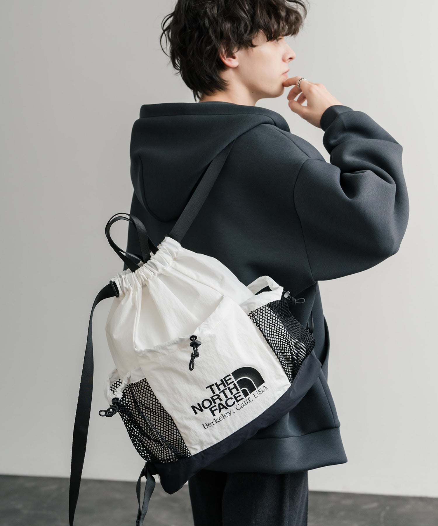日本未展開モデル THE NORTH FACE ザ・ノースフェイス WHITE LABEL ホワイトレーベル LINDEN MESH GYM SACK ワンポイントロゴナップサック 15185