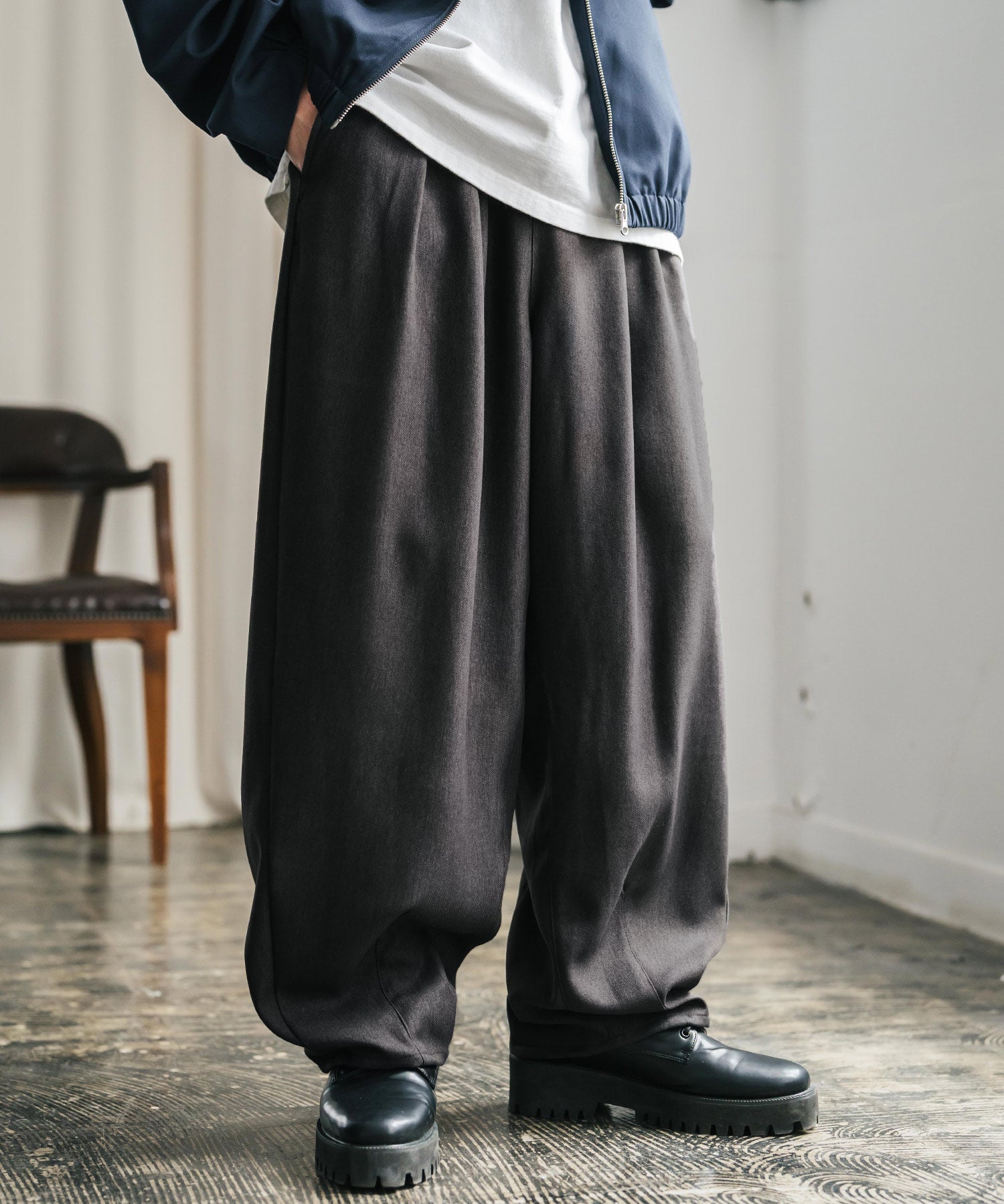 サージツイル2タックイージーワイドバルーンパンツ 15187