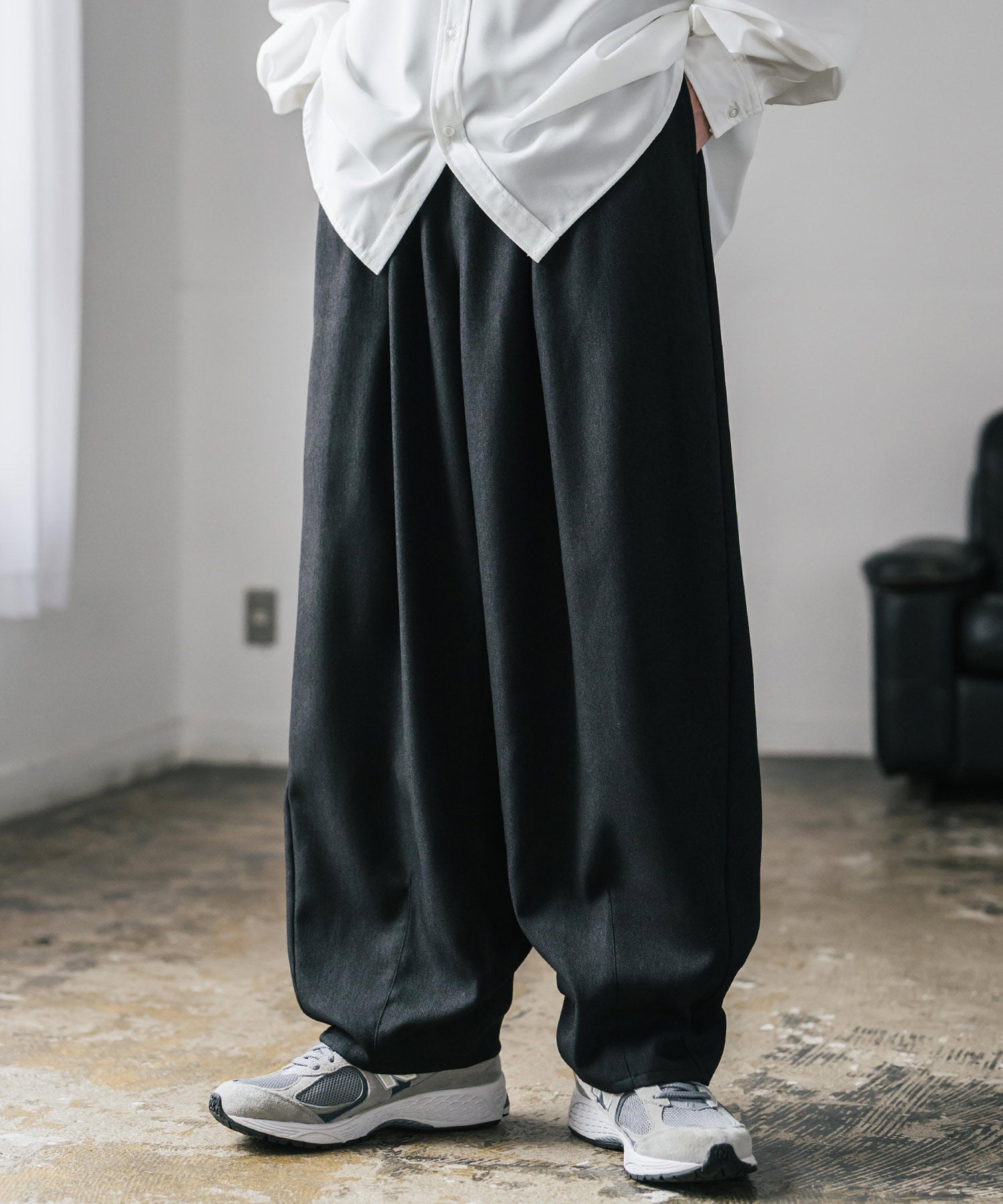 サージツイル2タックイージーワイドバルーンパンツ 15187