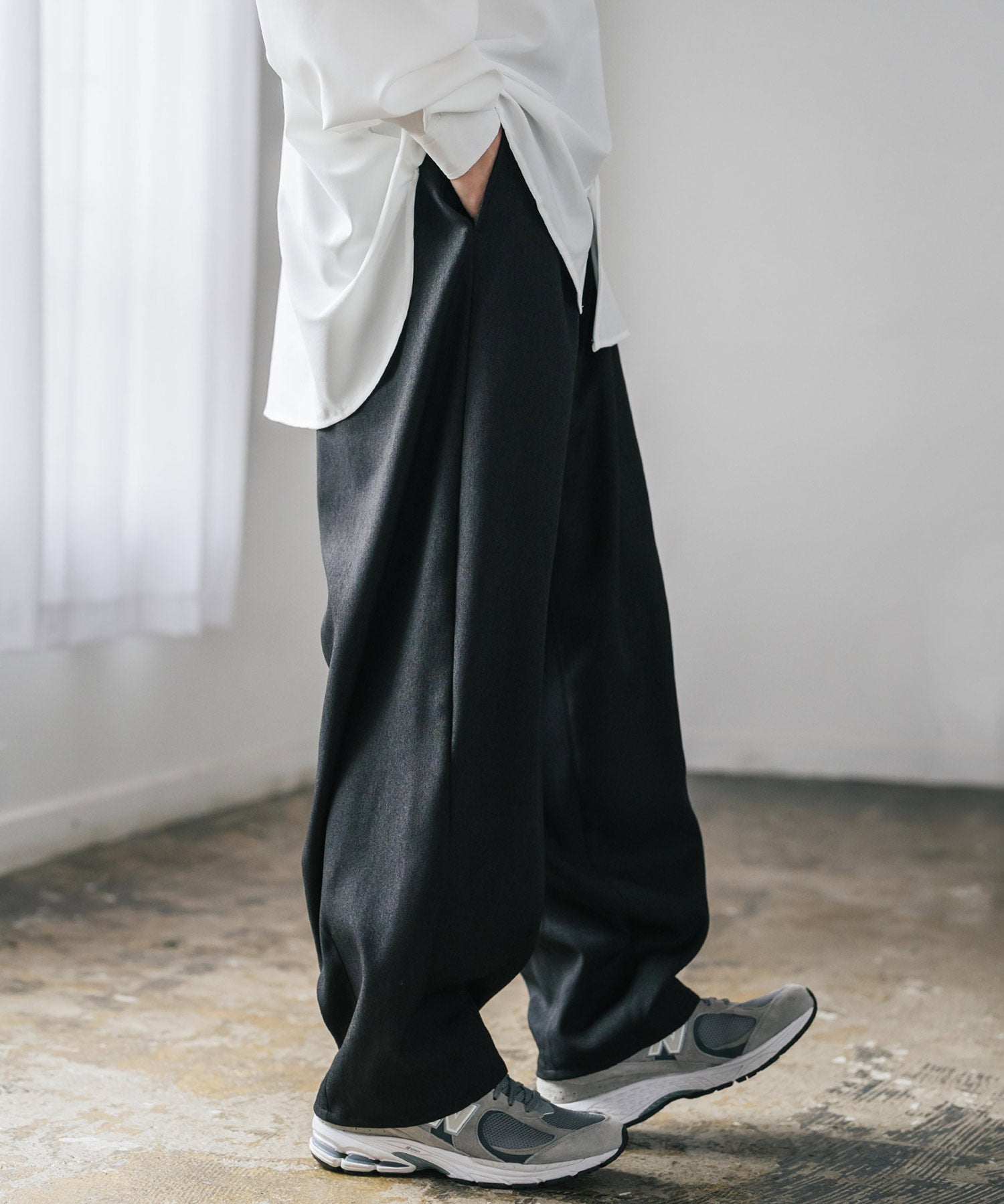 サージツイル2タックイージーワイドバルーンパンツ 15187