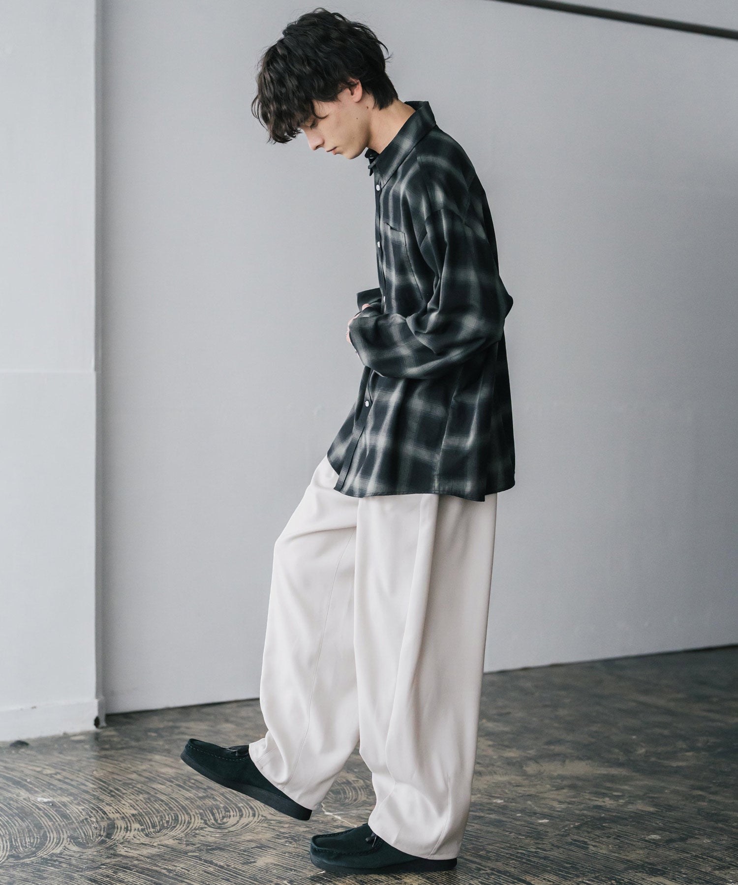 サージツイル2タックイージーワイドバルーンパンツ 15187