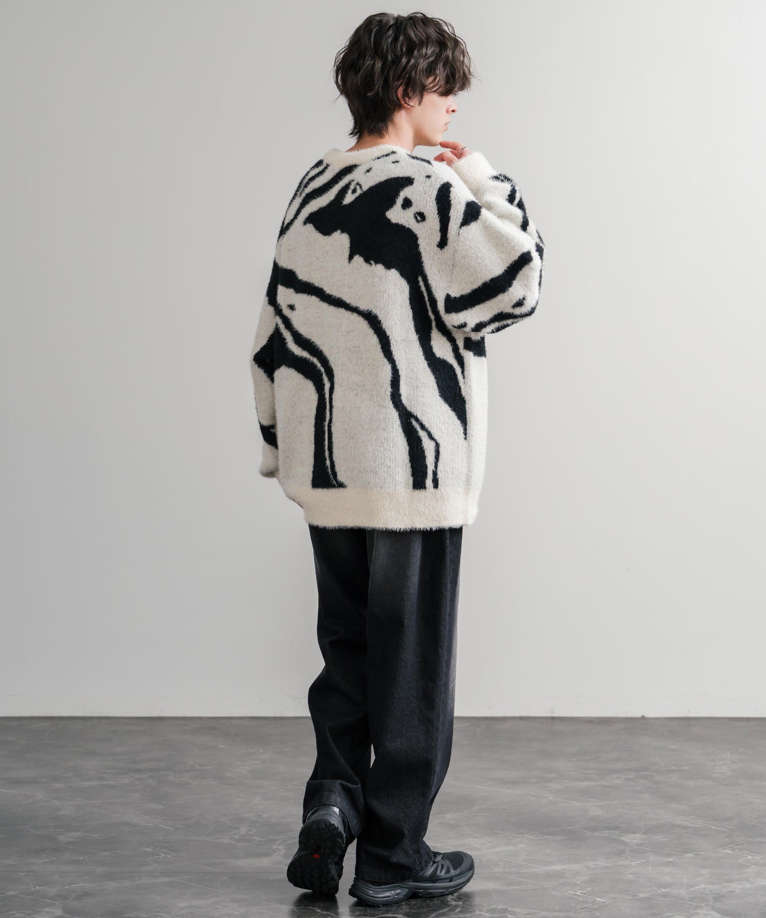 5Gフェザーヤーンジャガードマーブル柄ルーズクルーネック長袖ニット 15190