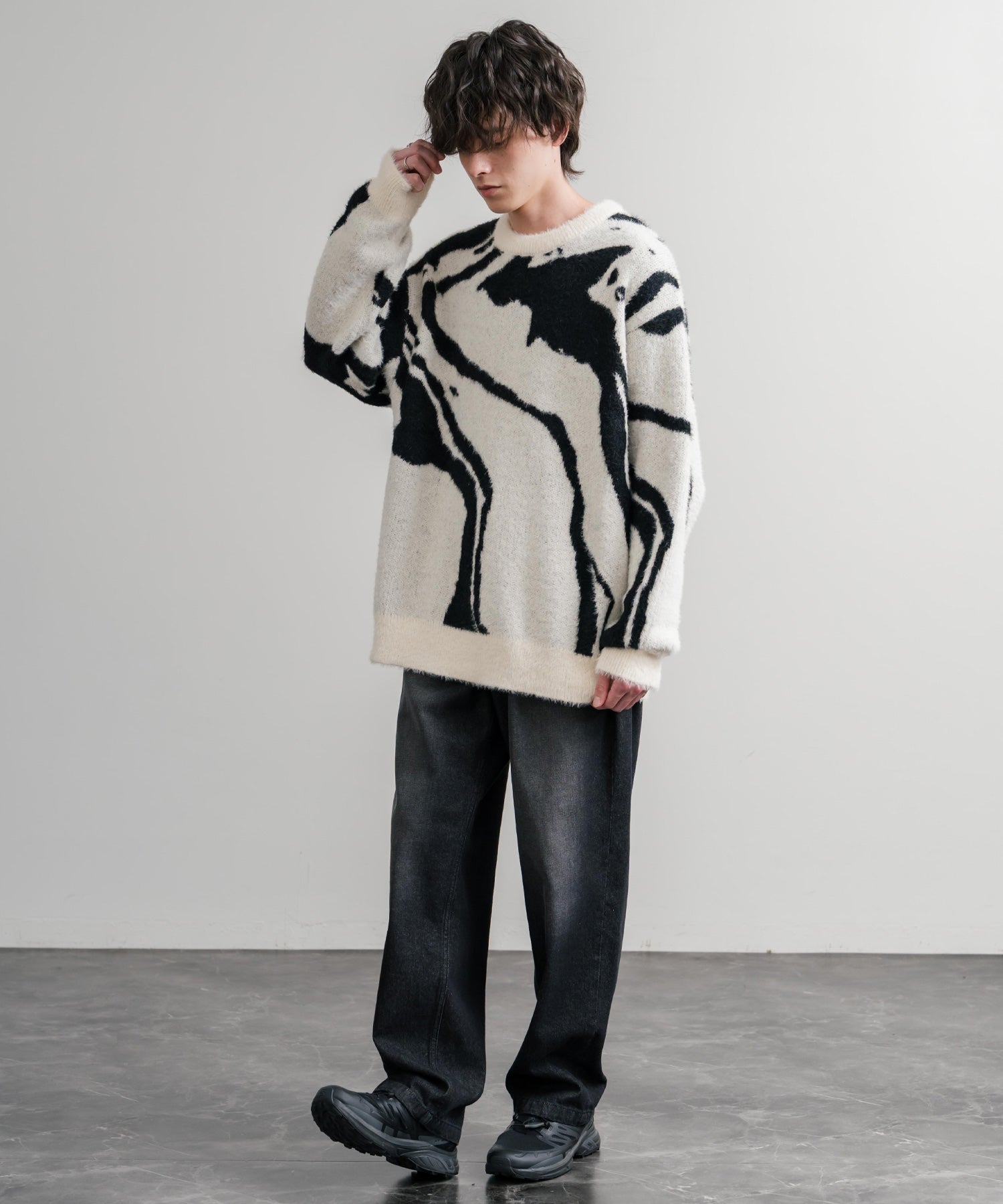 5Gフェザーヤーンジャガードマーブル柄ルーズクルーネック長袖ニット 15190