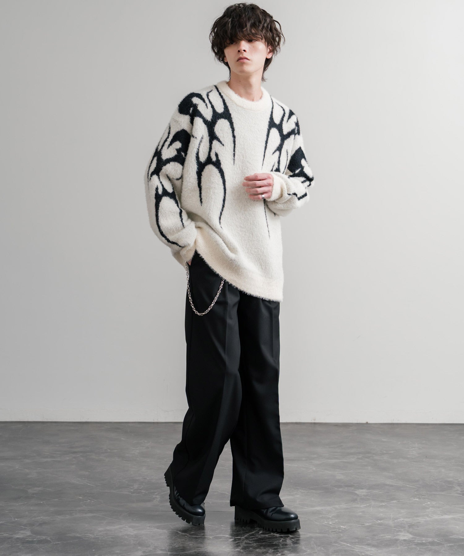 5Gフェザーヤーンジャガードトライバル柄ルーズクルーネック長袖ニット 15191