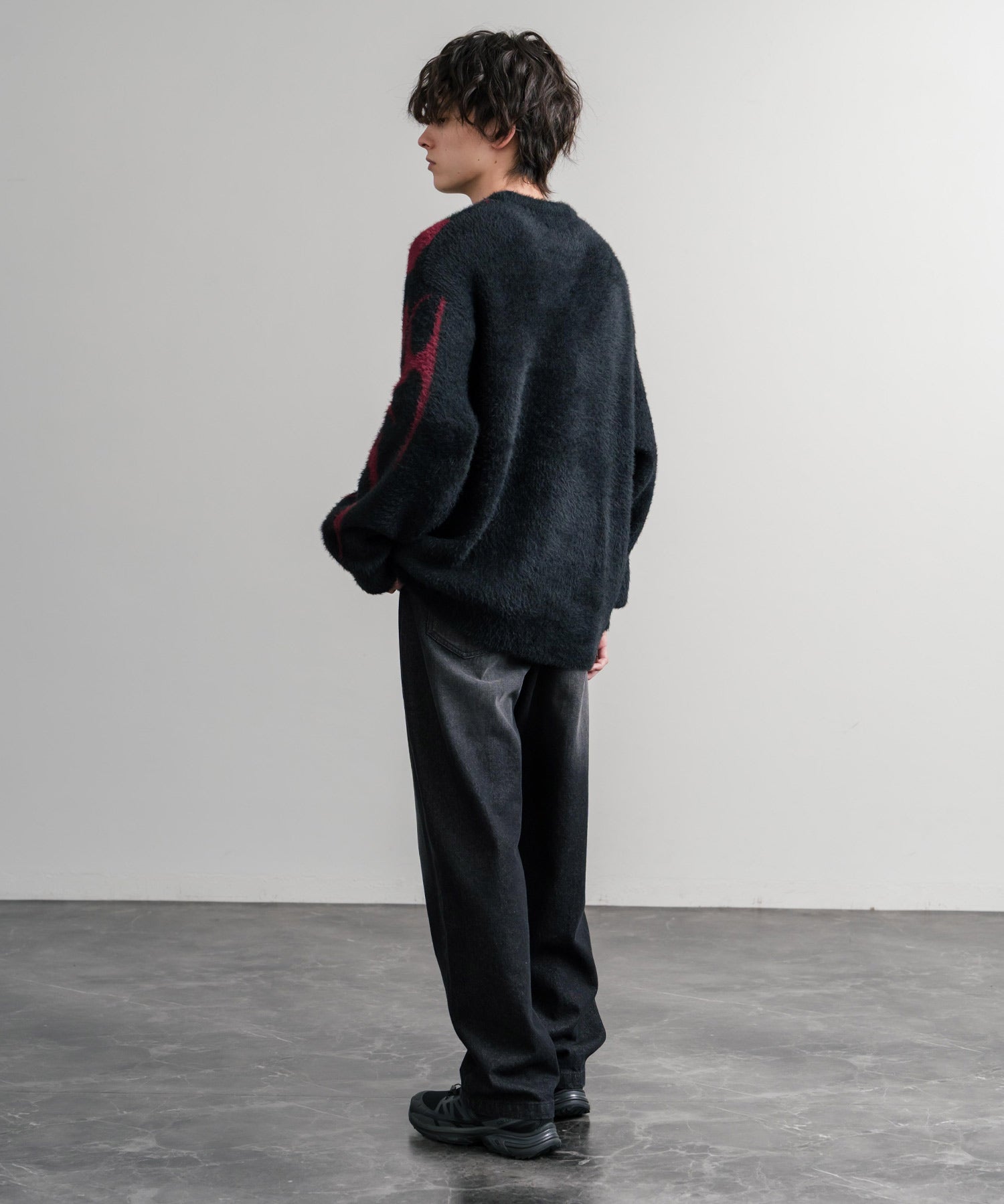 5Gフェザーヤーンジャガードトライバル柄ルーズクルーネック長袖ニット 15191