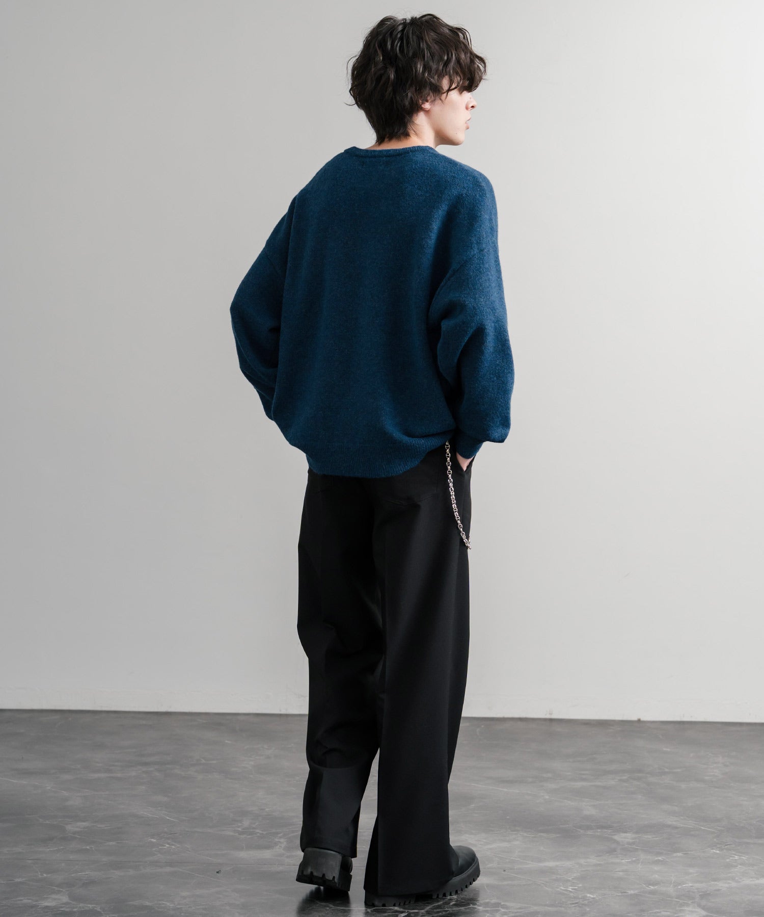 オーバーサイズ5Gウール混天竺ショート丈クルーネックニットセーター 15192