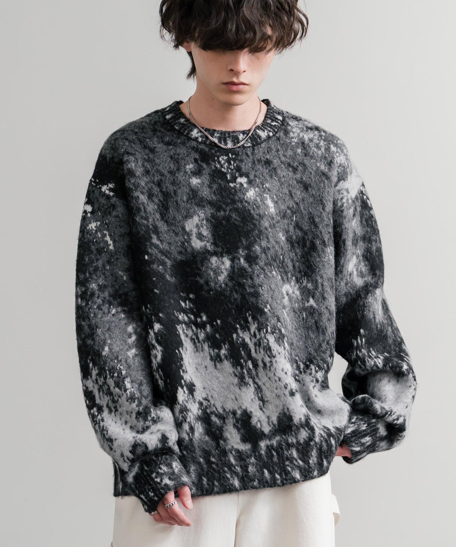 オーバーサイズ5Gジャガード編みアブストラクト柄クルーネックニットセーター 15193