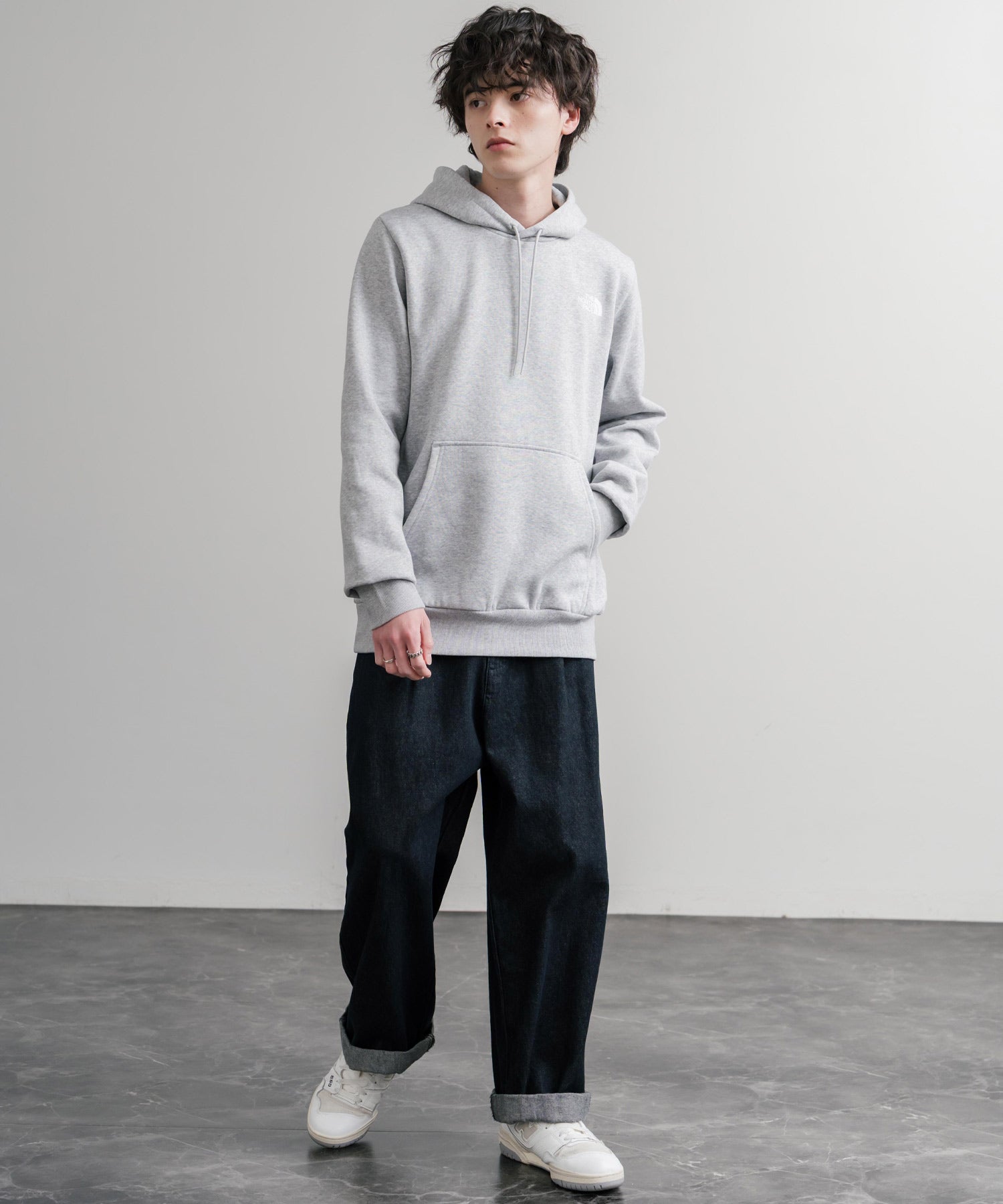 新色追加 THE NORTH FACE ザ・ノースフェイス SIMPLE DOME HOODIE オーバーサイズ裏起毛シンプルワンポイントロゴプルオーバーパーカー 15215