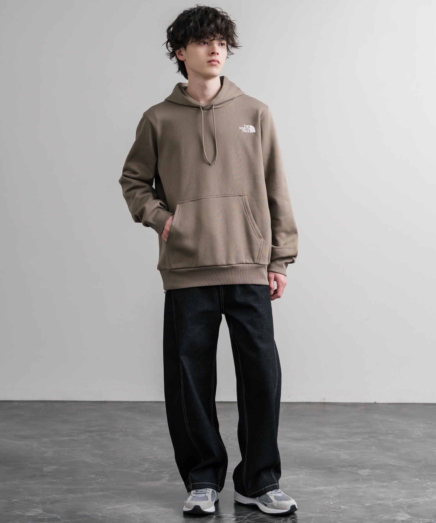 新色追加 THE NORTH FACE ザ・ノースフェイス SIMPLE DOME HOODIE オーバーサイズ裏起毛シンプルワンポイントロゴプルオーバーパーカー 15215