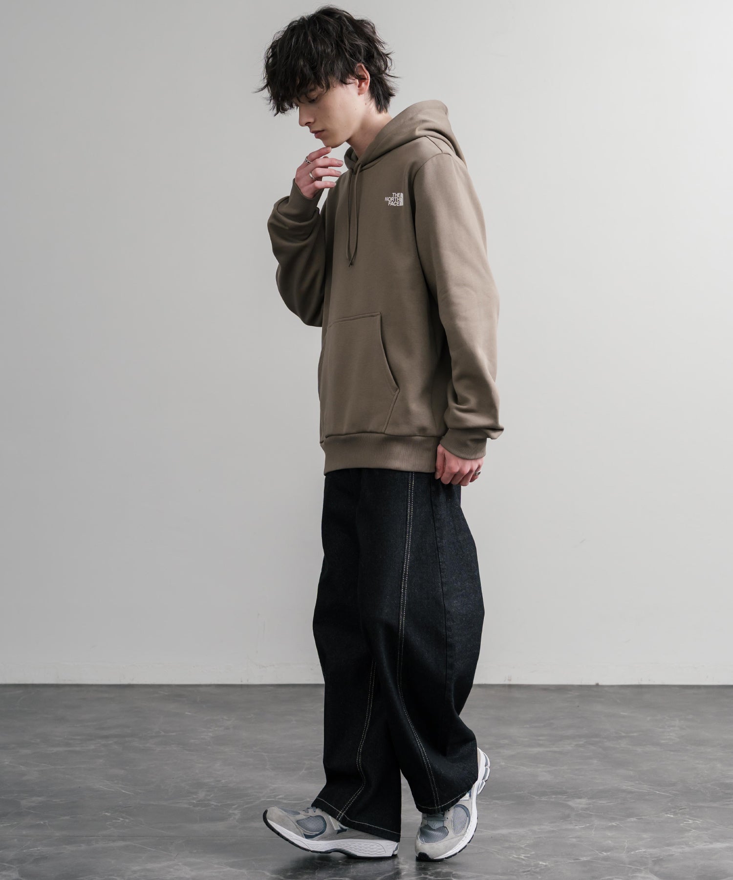 新色追加 THE NORTH FACE ザ・ノースフェイス SIMPLE DOME HOODIE オーバーサイズ裏起毛シンプルワンポイントロゴプルオーバーパーカー 15215