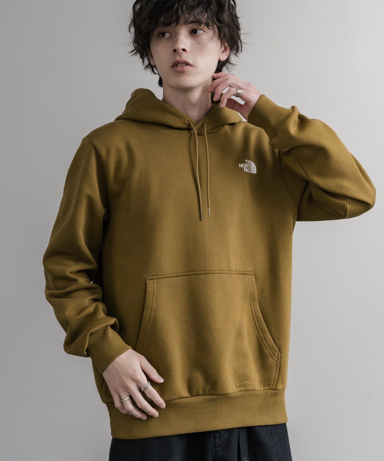 THE NORTH FACE ザ・ノースフェイス SIMPLE DOME HOODIE オーバーサイズ裏起毛シンプルワンポイントロゴプルオーバーパーカー 15215