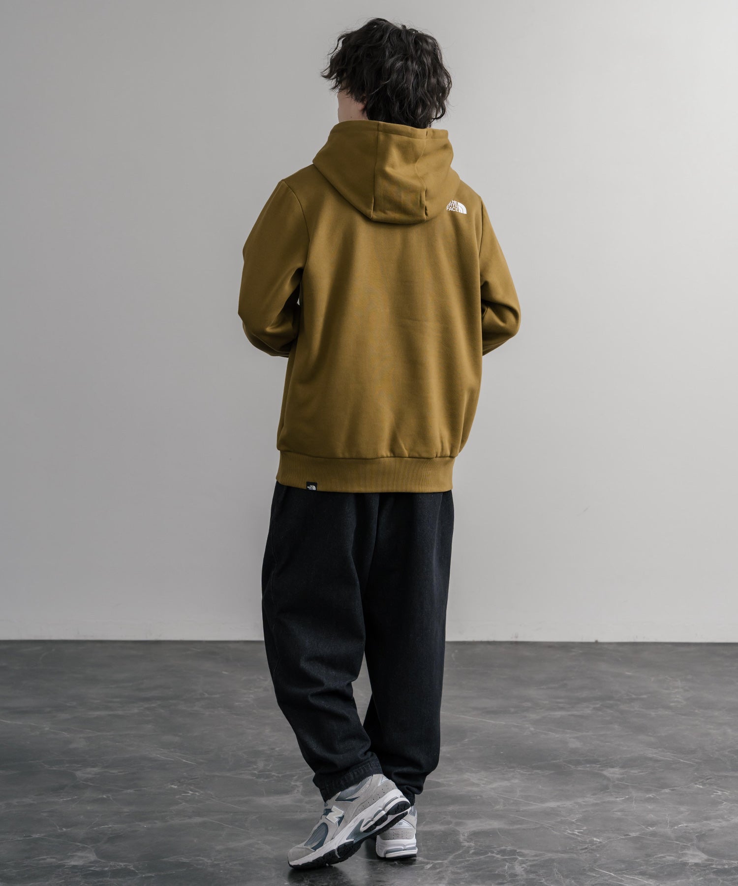 THE NORTH FACE ザ・ノースフェイス SIMPLE DOME HOODIE オーバーサイズ裏起毛シンプルワンポイントロゴプルオーバーパーカー 15215