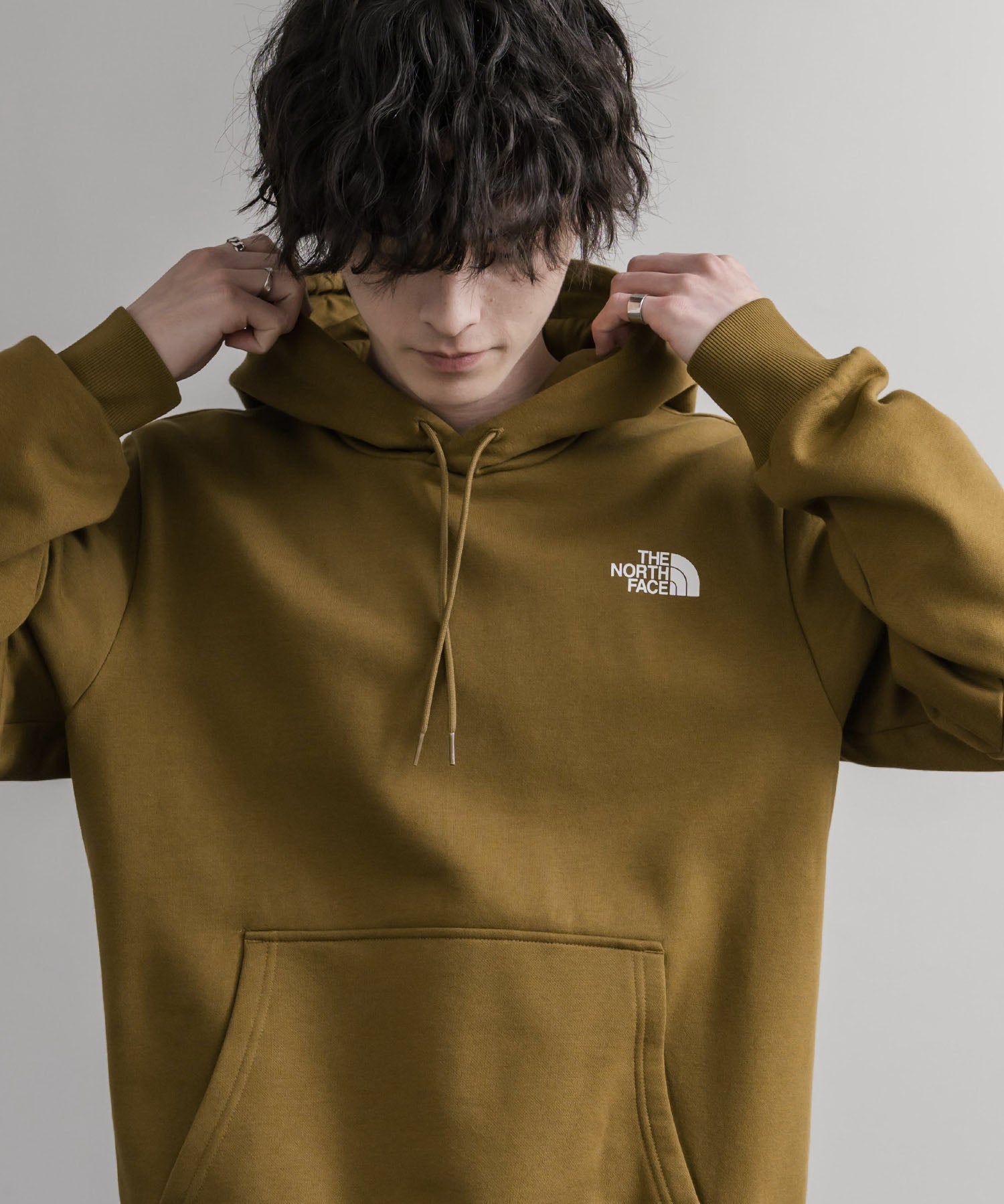 THE NORTH FACE ザ・ノースフェイス SIMPLE DOME HOODIE オーバーサイズ裏起毛シンプルワンポイントロゴプルオーバーパーカー 15215