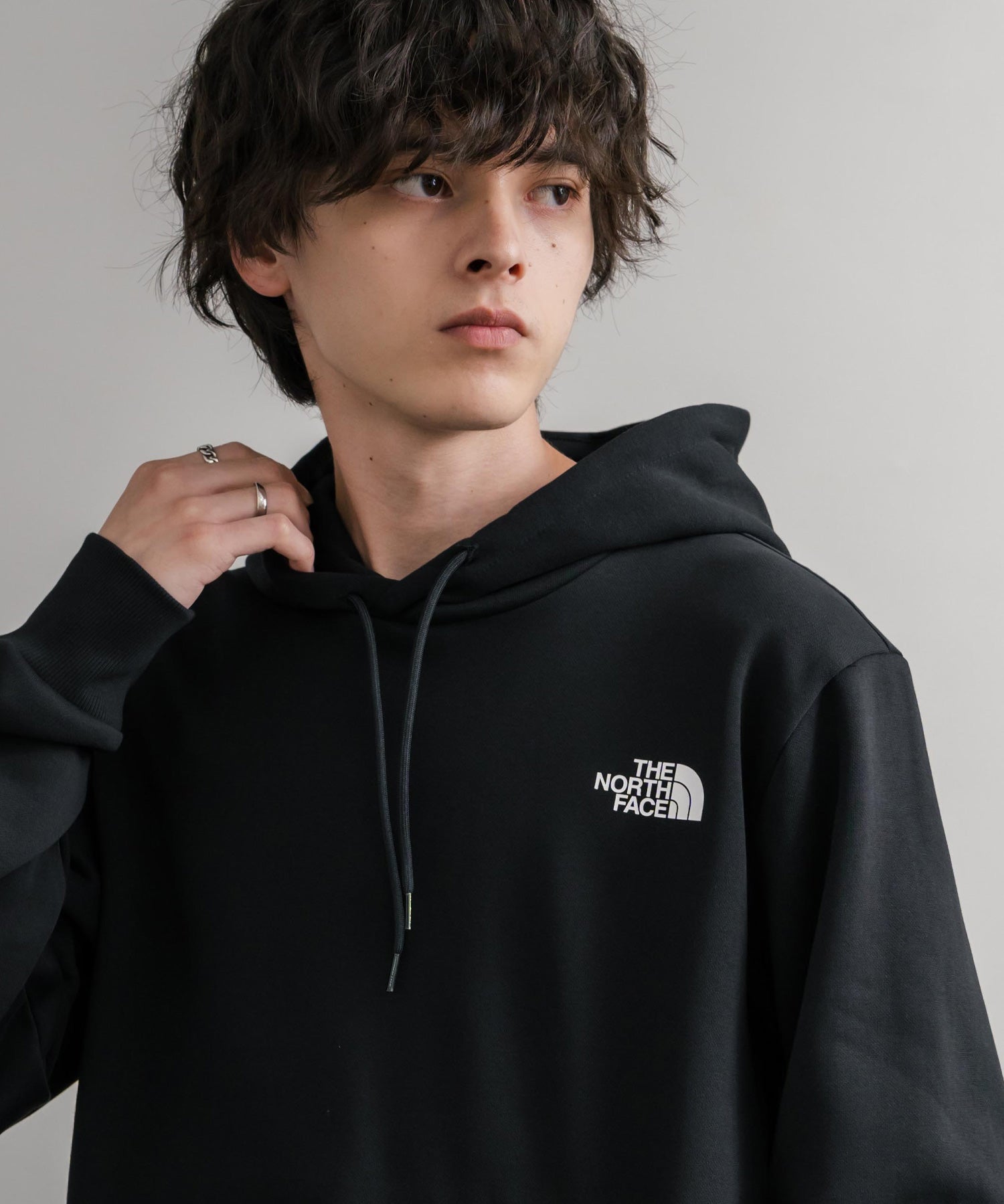 THE NORTH FACE ザ・ノースフェイス SIMPLE DOME HOODIE オーバーサイズ裏起毛シンプルワンポイントロゴプルオーバーパーカー 15215