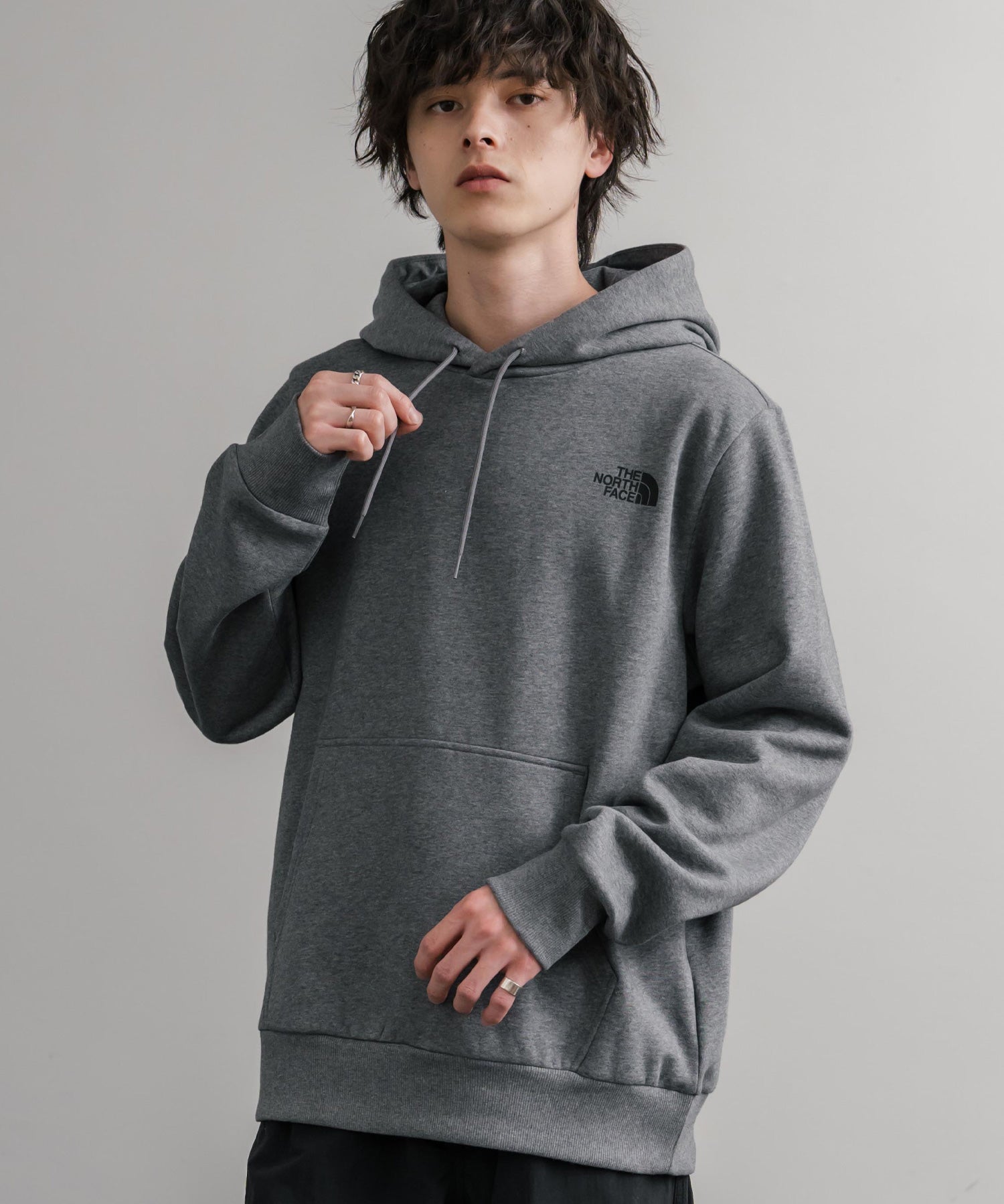 THE NORTH FACE ザ・ノースフェイス SIMPLE DOME HOODIE オーバーサイズ裏起毛シンプルワンポイントロゴプルオーバーパーカー 15215