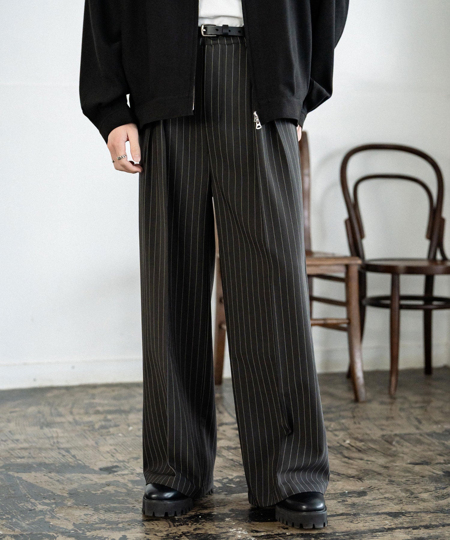 セミワイド2タックストレートスラックス 15248